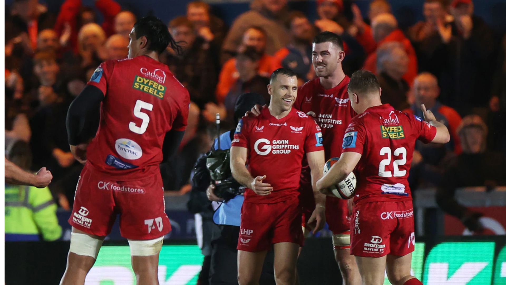 Bulls slump to defeat after 'dubious' red card