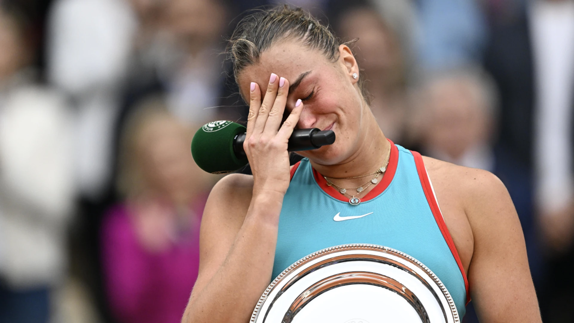 Sobbing Sabalenka apologises for 'terrible' final
