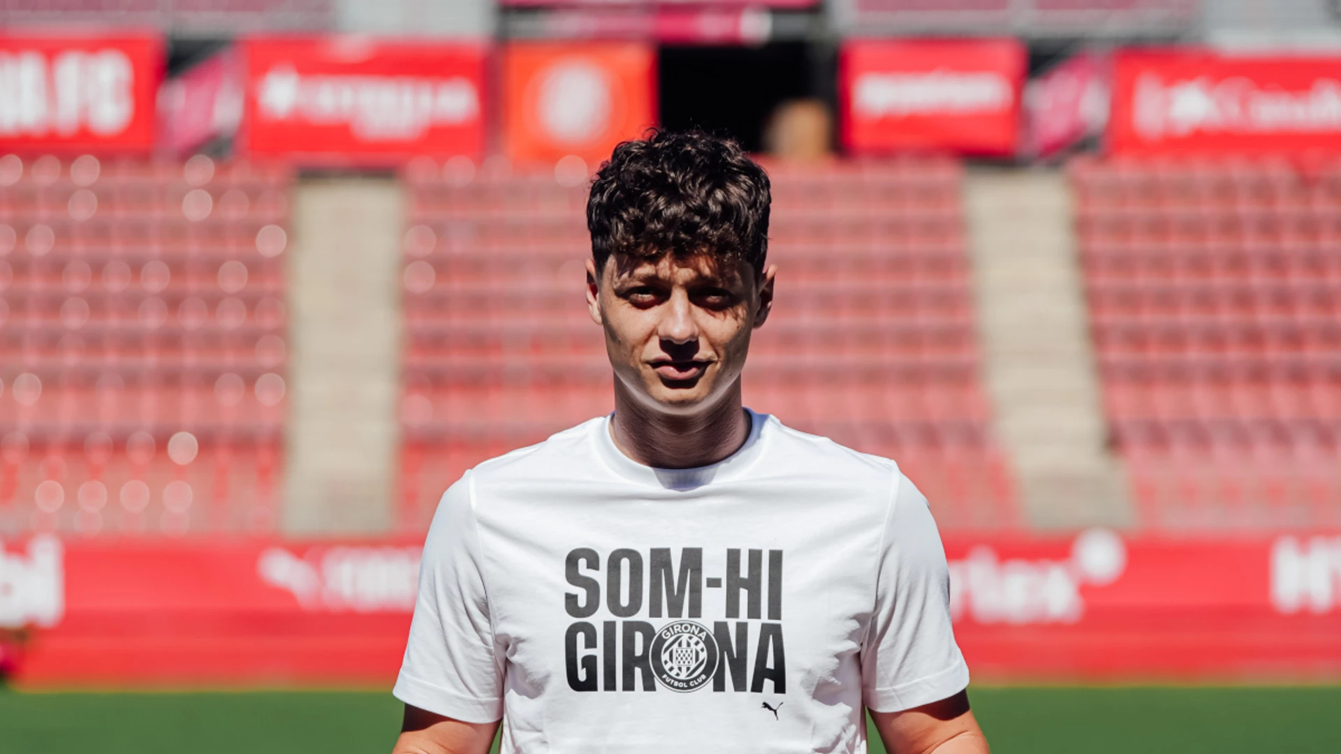Czech Republic midfielder Krejci signs with Girona