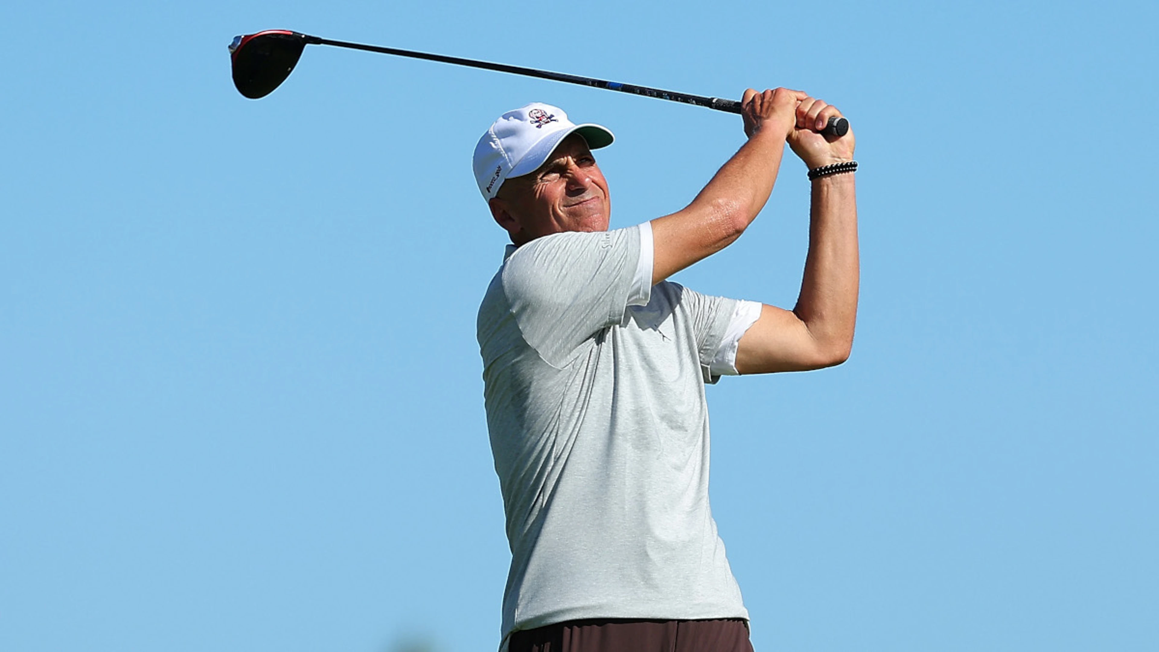 Wild eagle helps Rocco Mediate card 63, take Chubb Classic lead