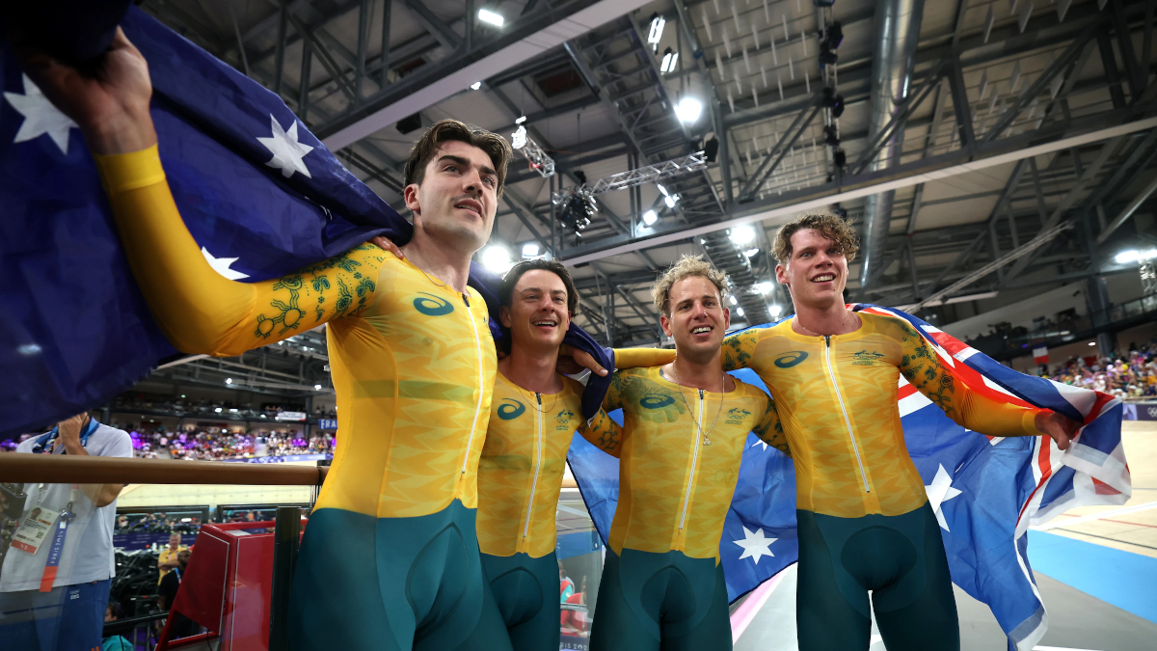 Australia edge out Britain in team pursuit thriller