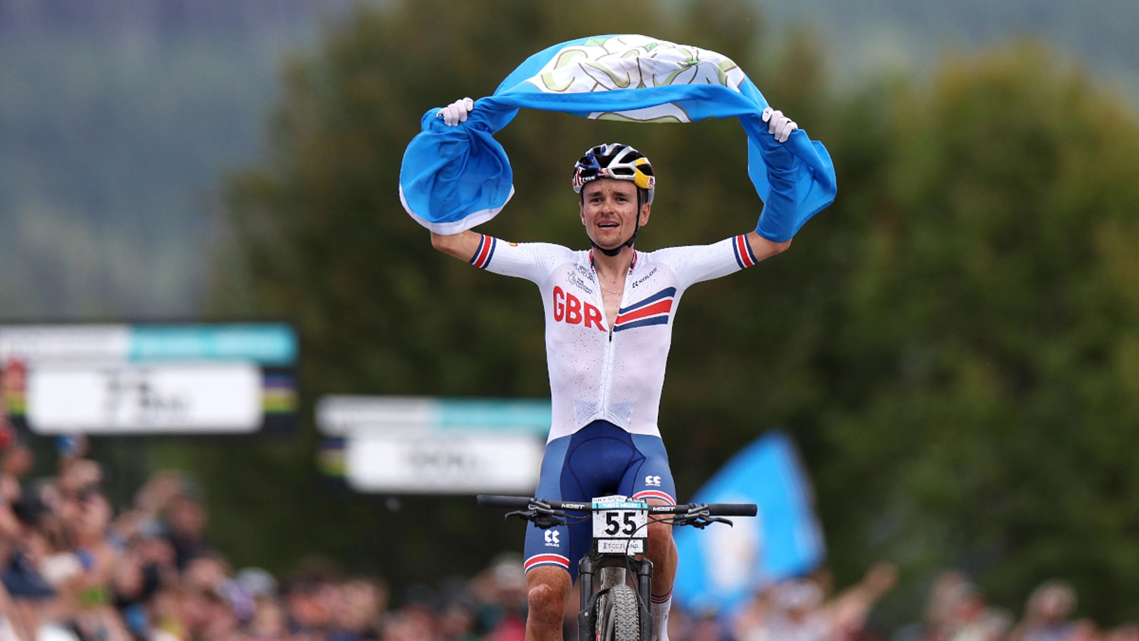 Pidcock wins world mountain bike gold