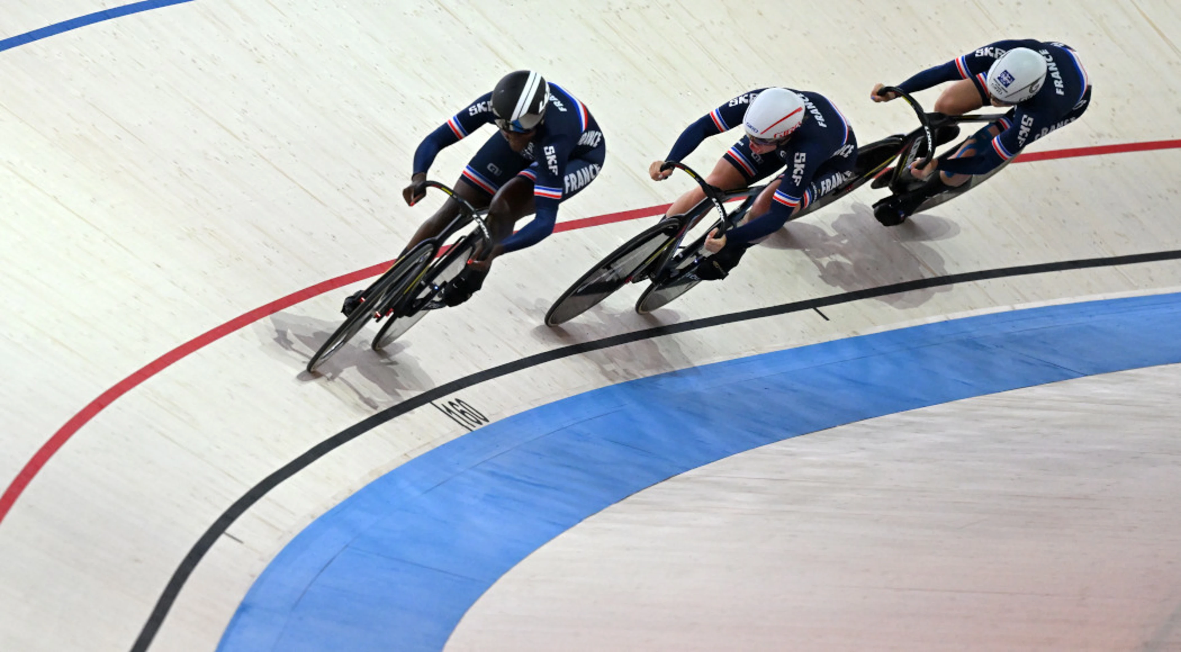 Kouame gives France second title