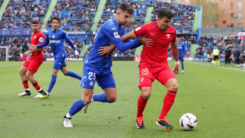 Sevilla condemn abuse of Acuna and Sanchez Flores at Getafe