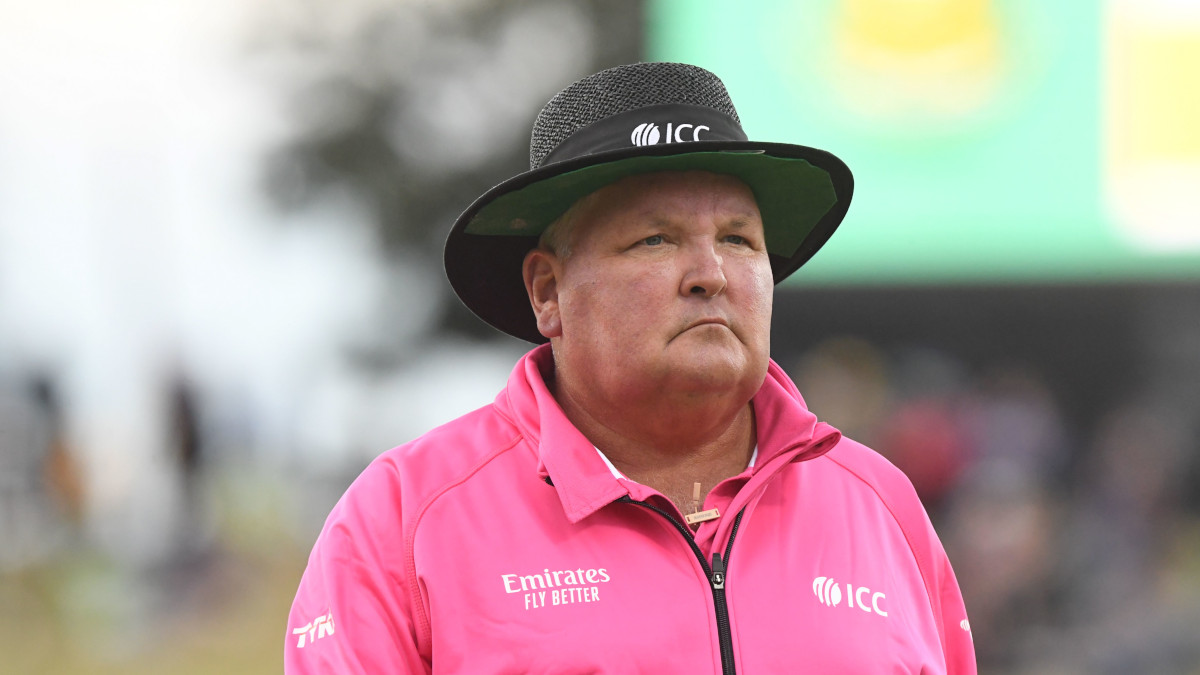 CSA salutes renowned umpire Marais Erasmus