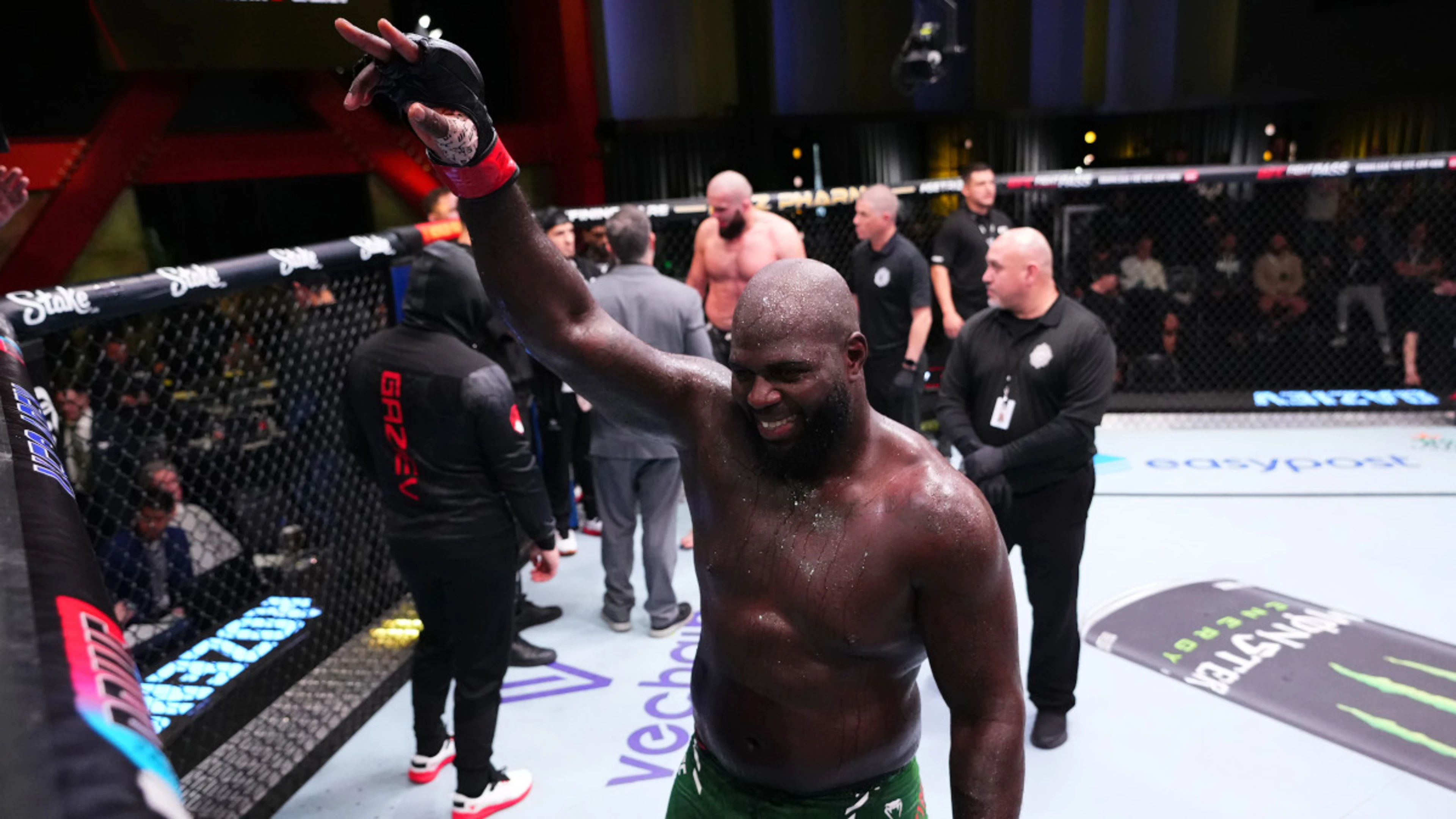 Rozenstruik back on the winning path