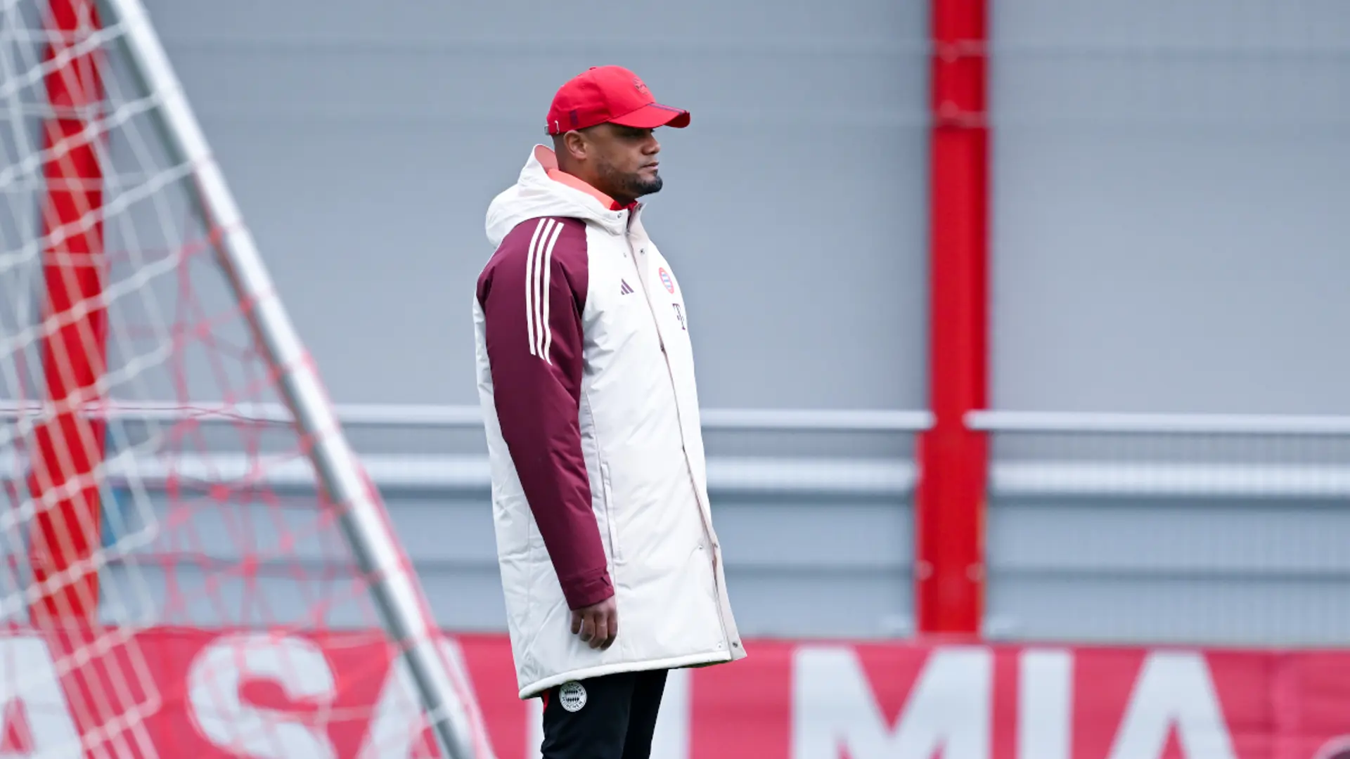 Bayern will play to win despite first leg lead, says coach Kompany