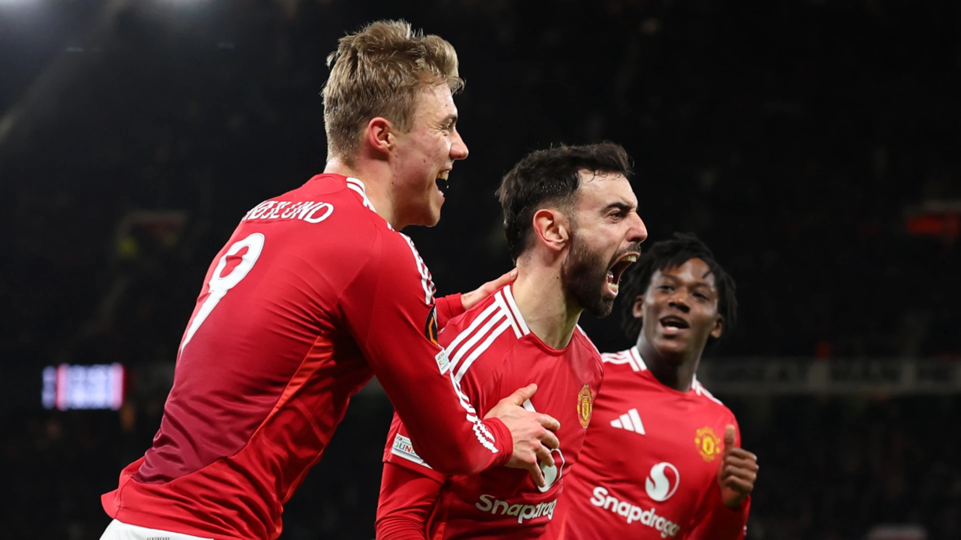 Fernandes secures late win for Man United over Rangers