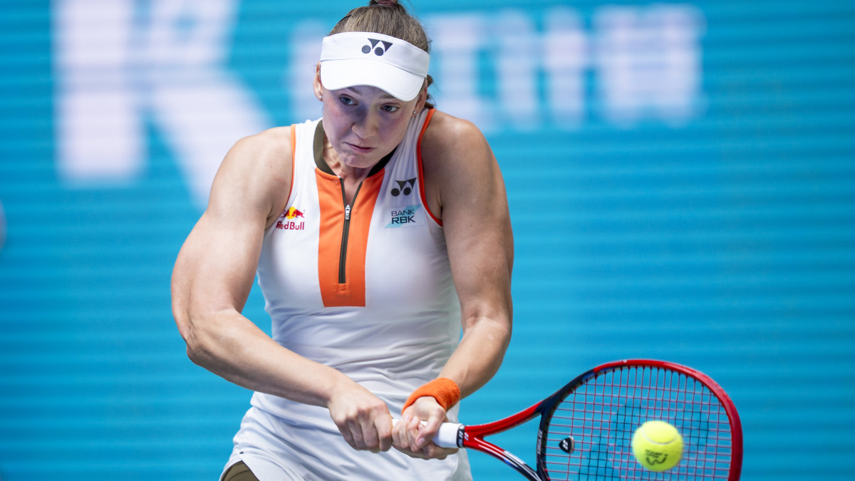 Rybakina dispatches Paolini to reach Ningbo final and boost WTA Finals bid