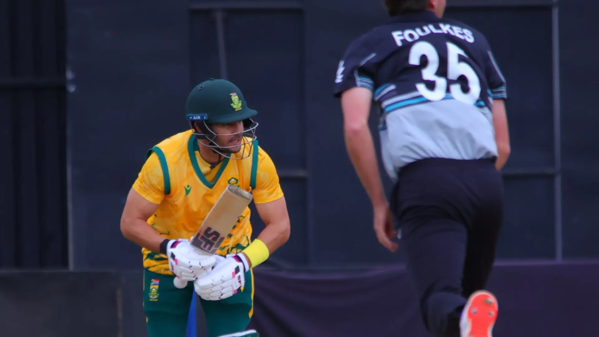Proteas set New Zealand below par 135 to win fifth Tri-Series T20i