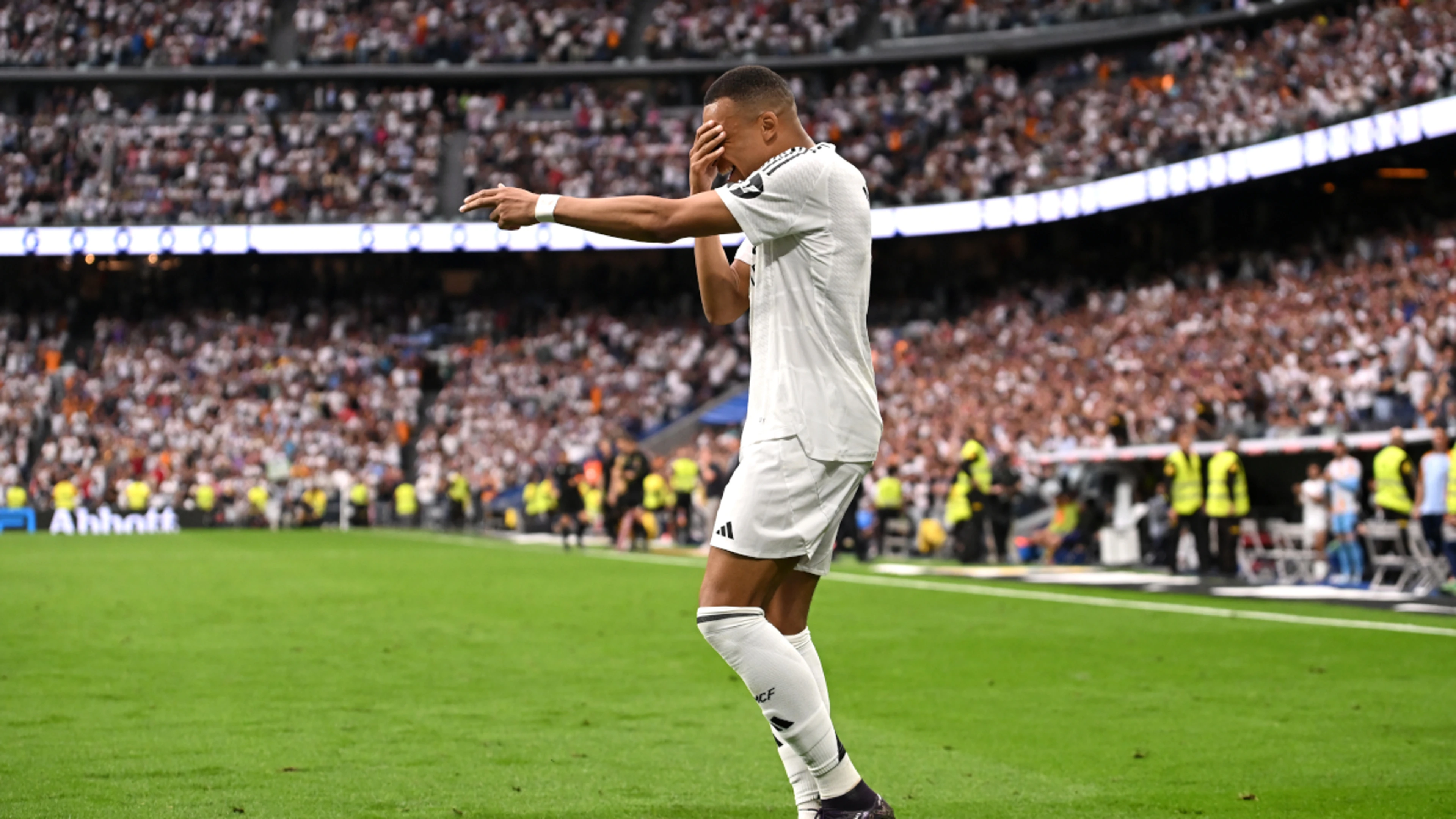Mbappe adds a little lustre to Real season with Golden Shoe