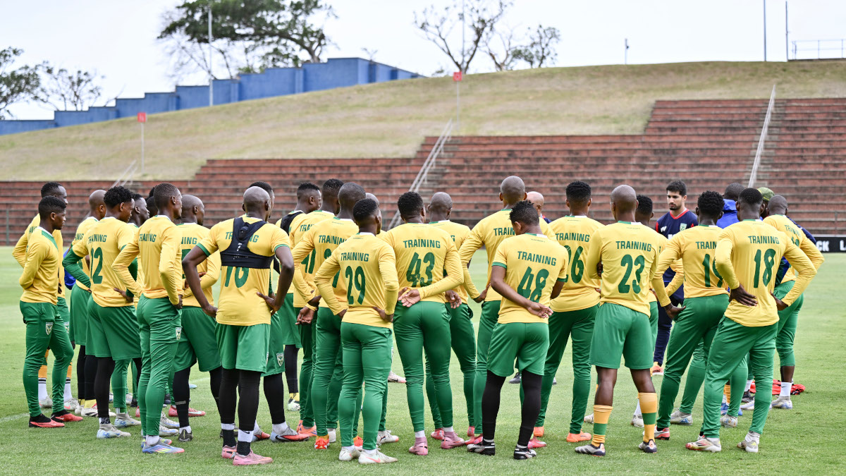 Arrows coach warns on cup aspirations