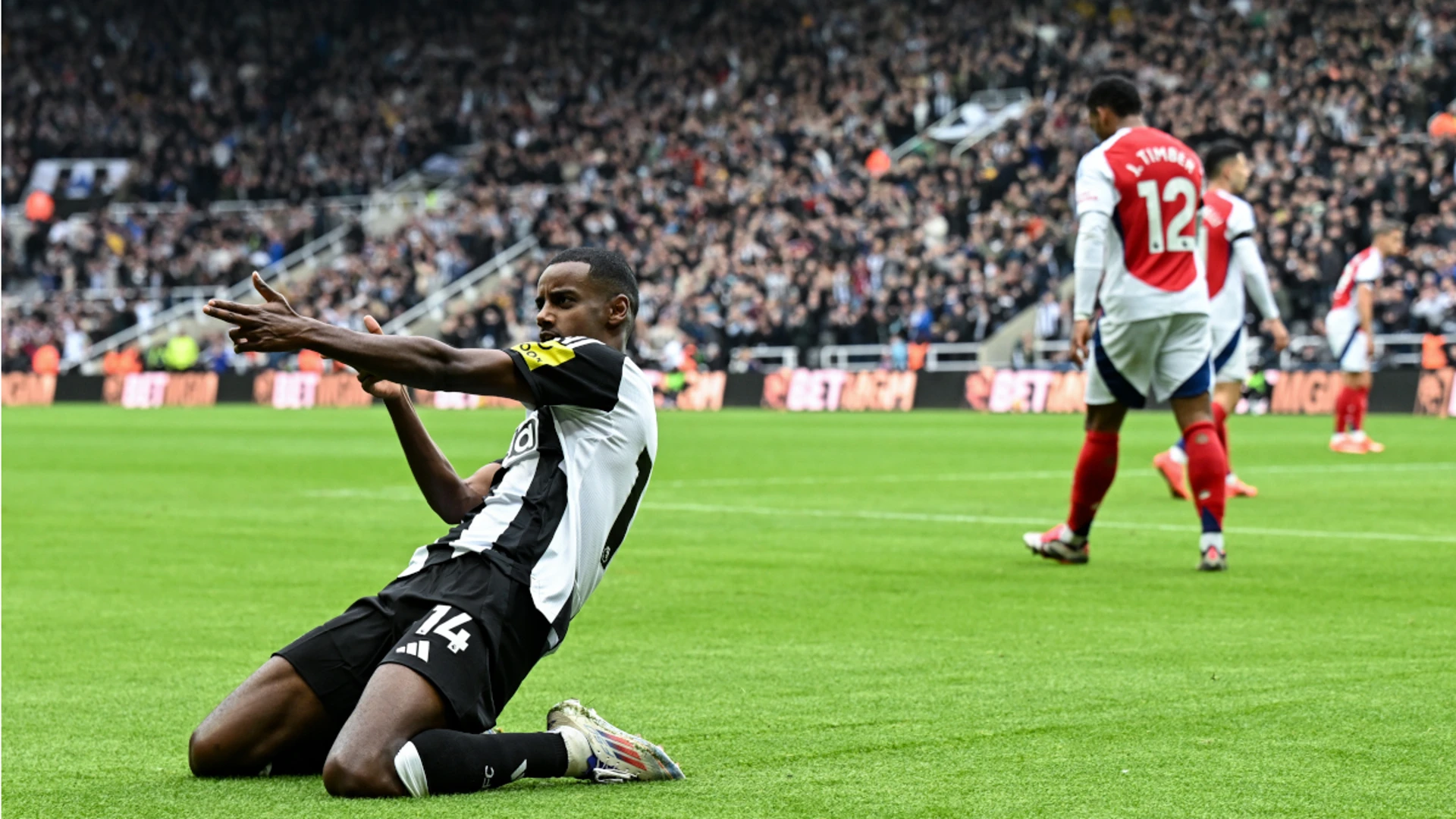 Arsenal Premier League hopes hit by Newcastle defeat