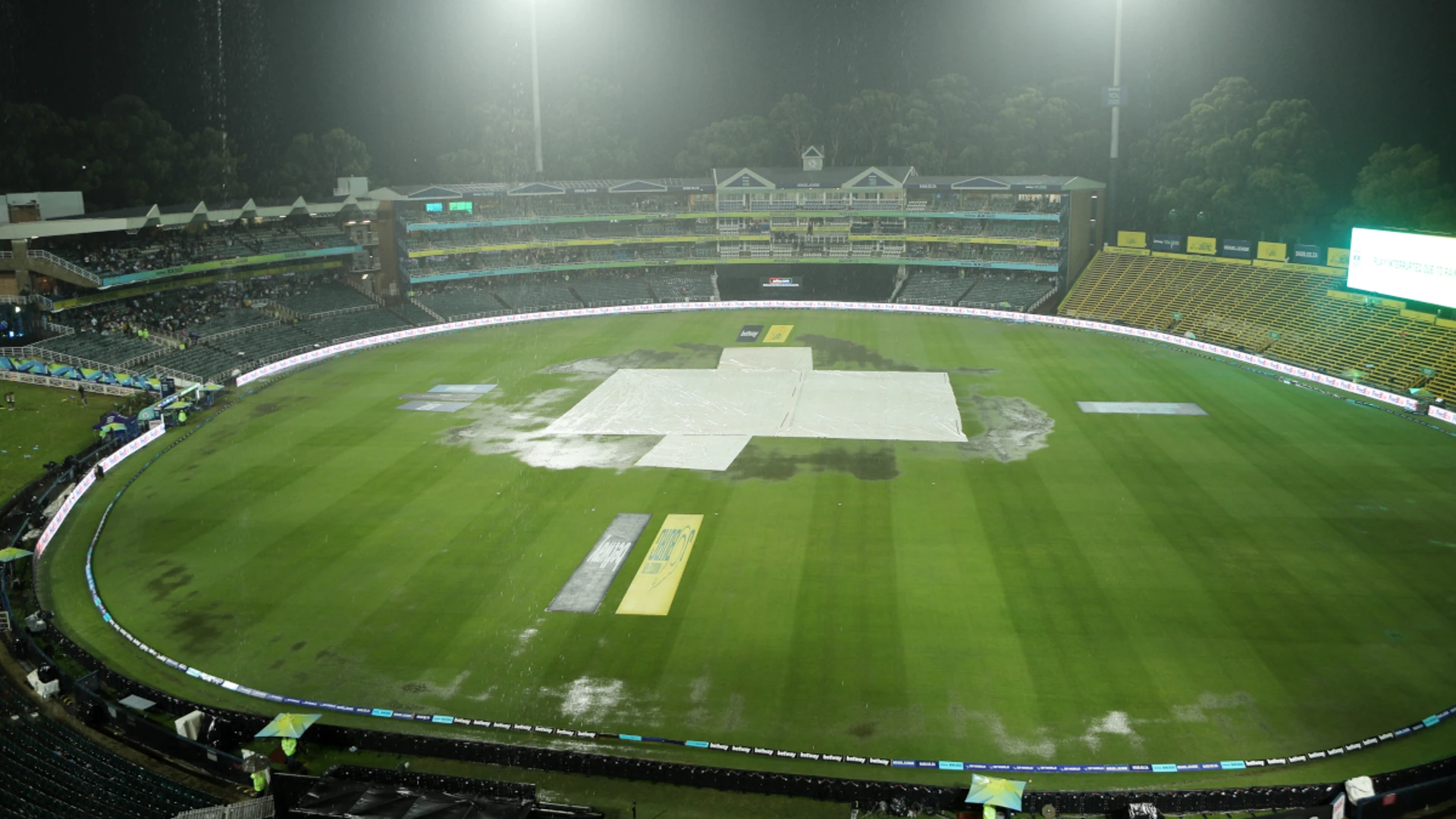 Super Kings and Capitals share the spoils after washout