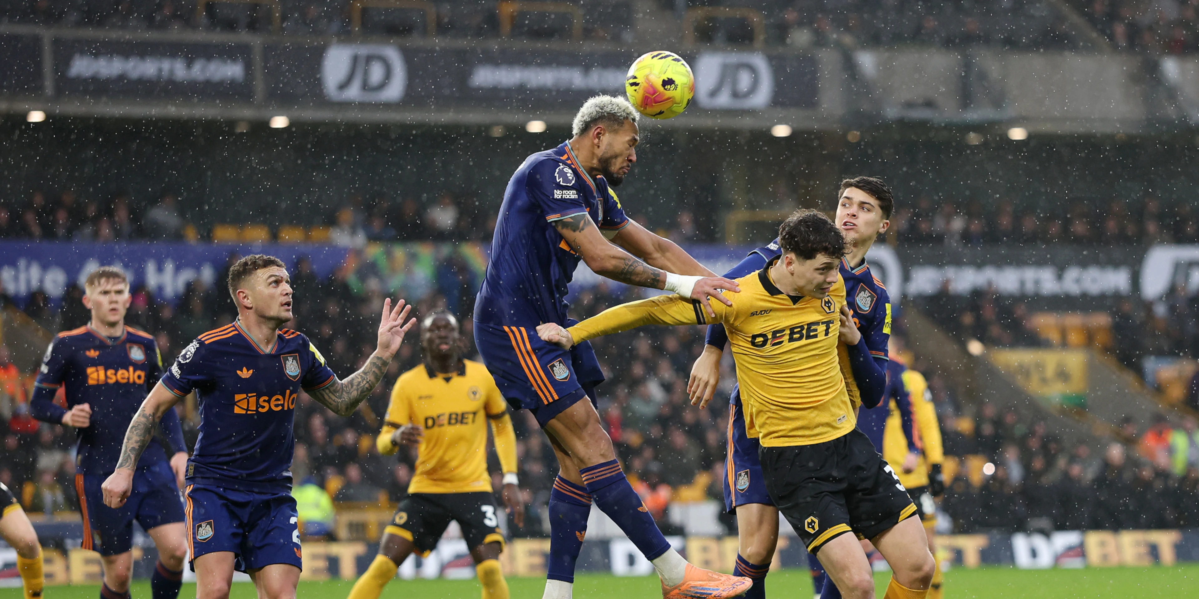 Wasteful Newcastle held by lowly Wolves