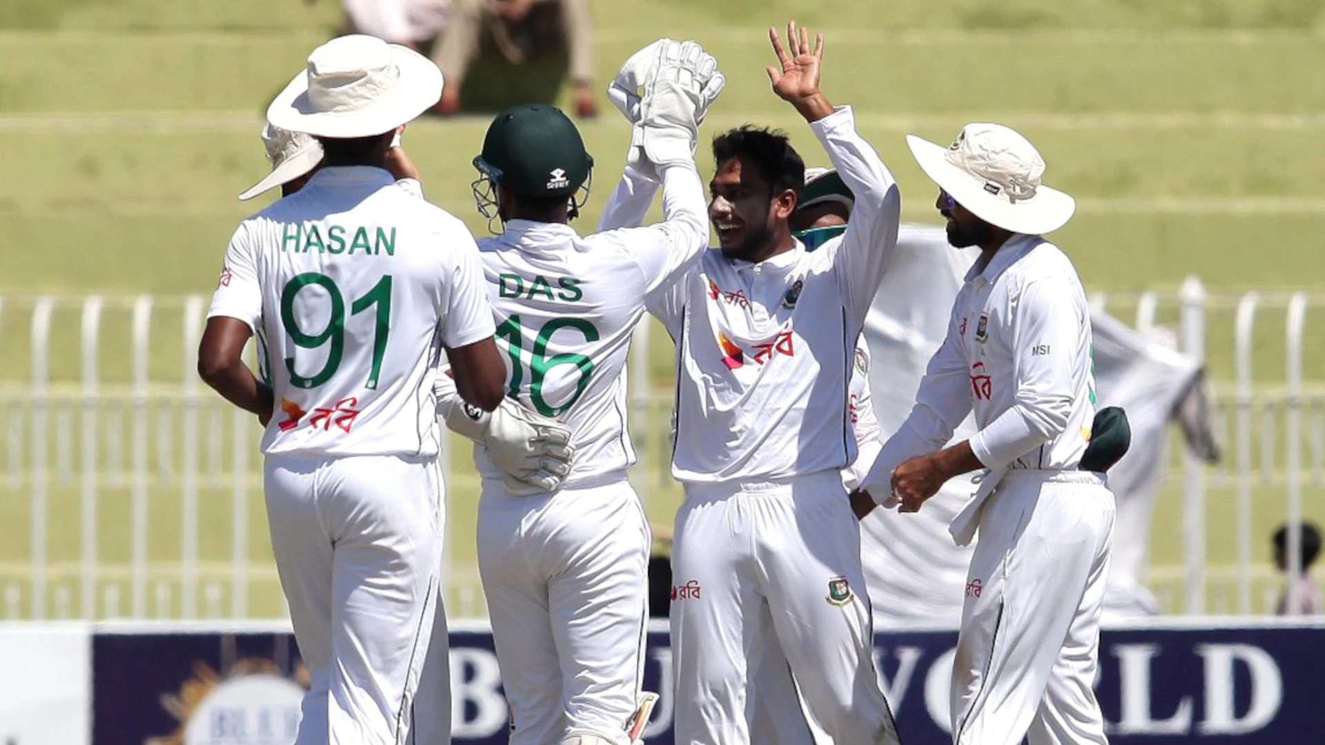 Pakistan out for 172, Bangladesh need 185 to win second test