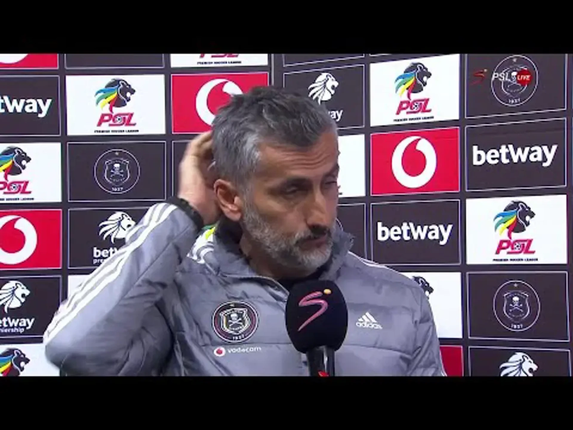 Riveiro bemoans Pirates 'bad habit' after surviving Chippa scare