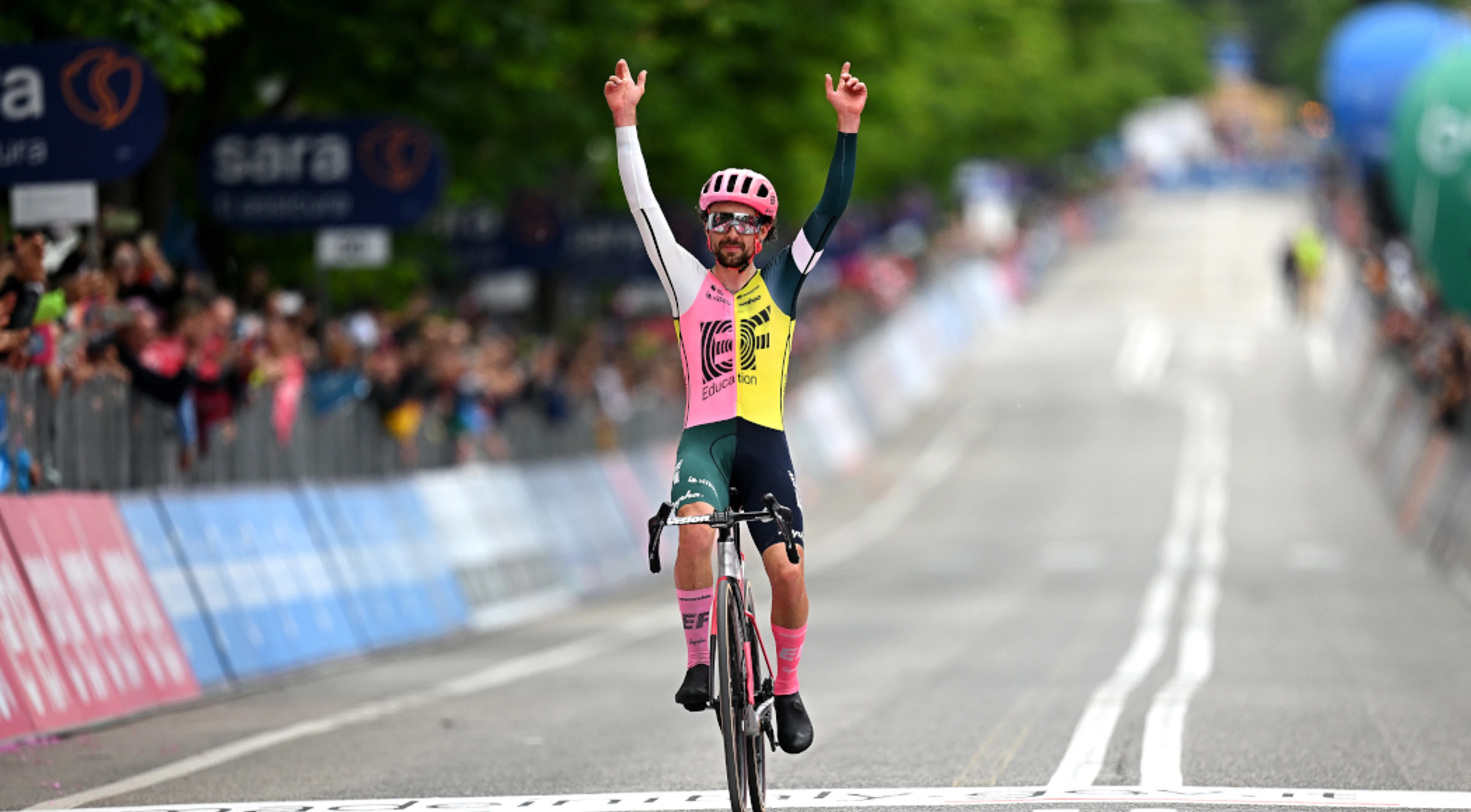 Healy solos to Giro triumph as Evenepoel wobbles