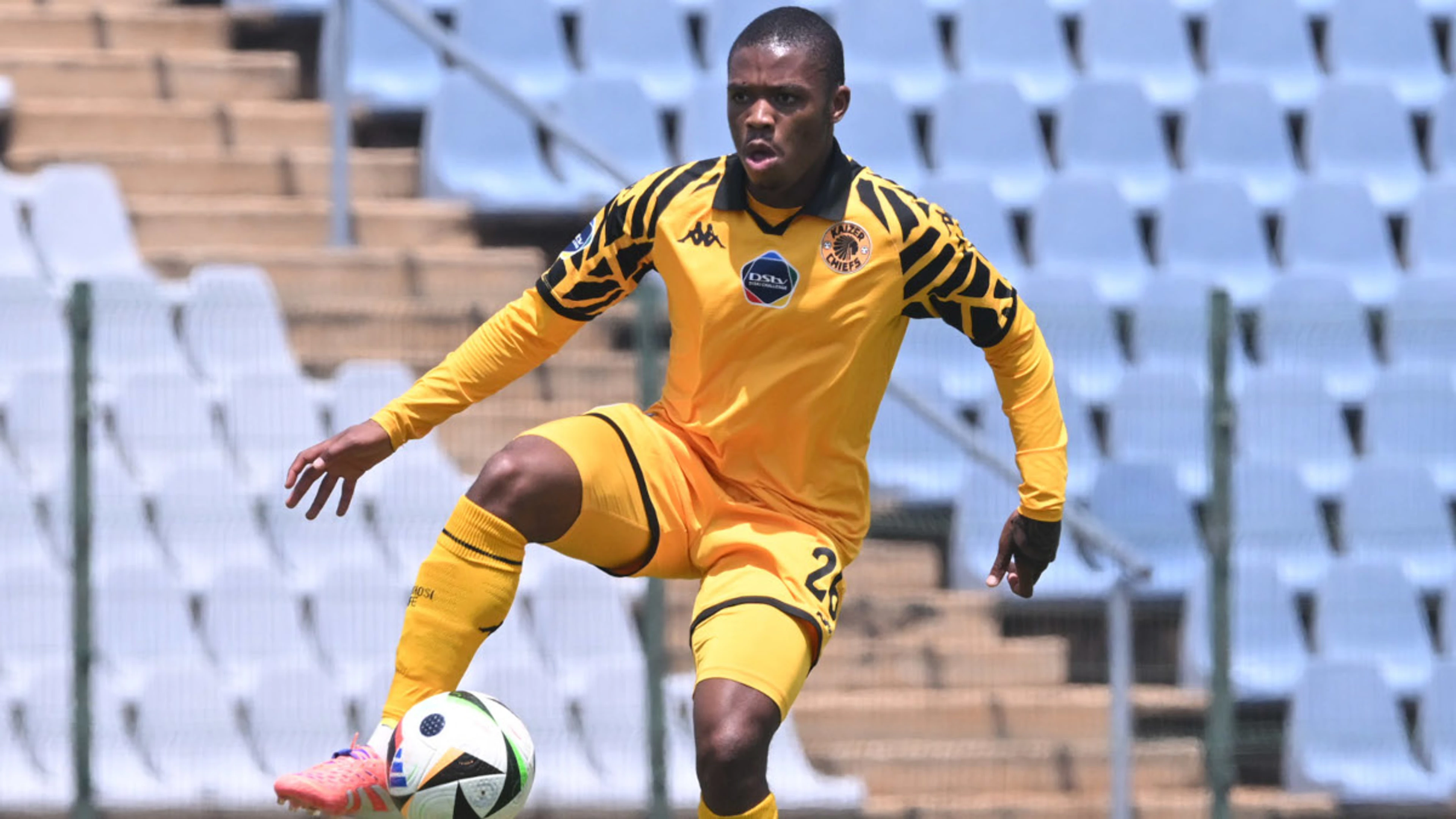 Chiefs struggle continue as Sundowns climb to the top