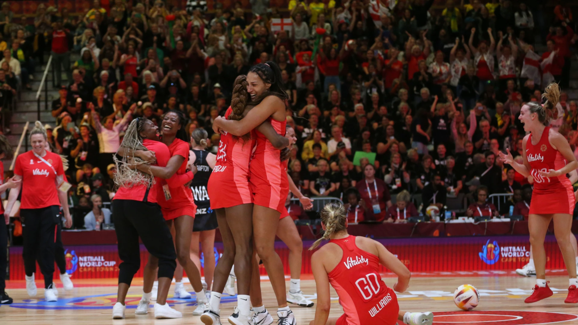 England reach historical gold medal match