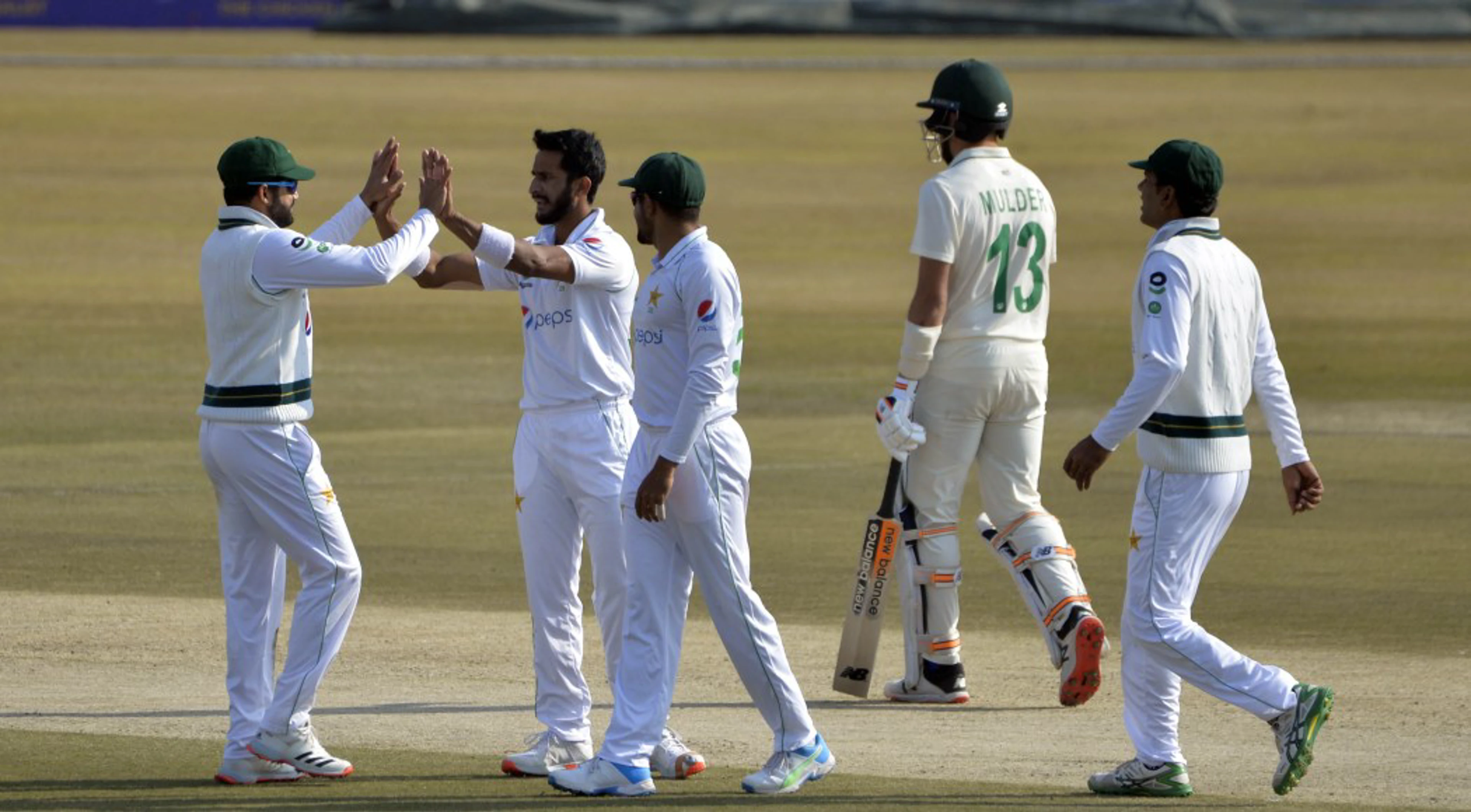 Pakistan stop Proteas fightback in its tracks