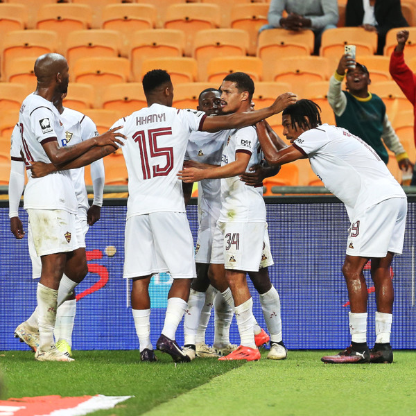 LOSING GROUND: Chiefs fall to Stellies at Soccer City