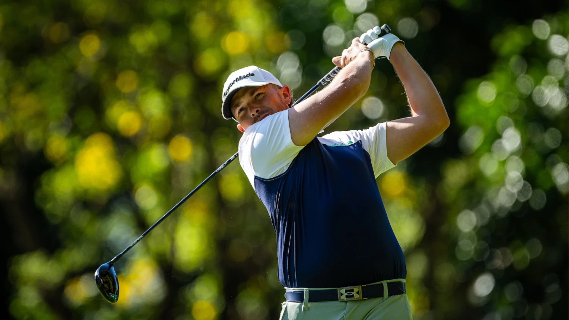 Benjamins button down Fortress Invitational lead