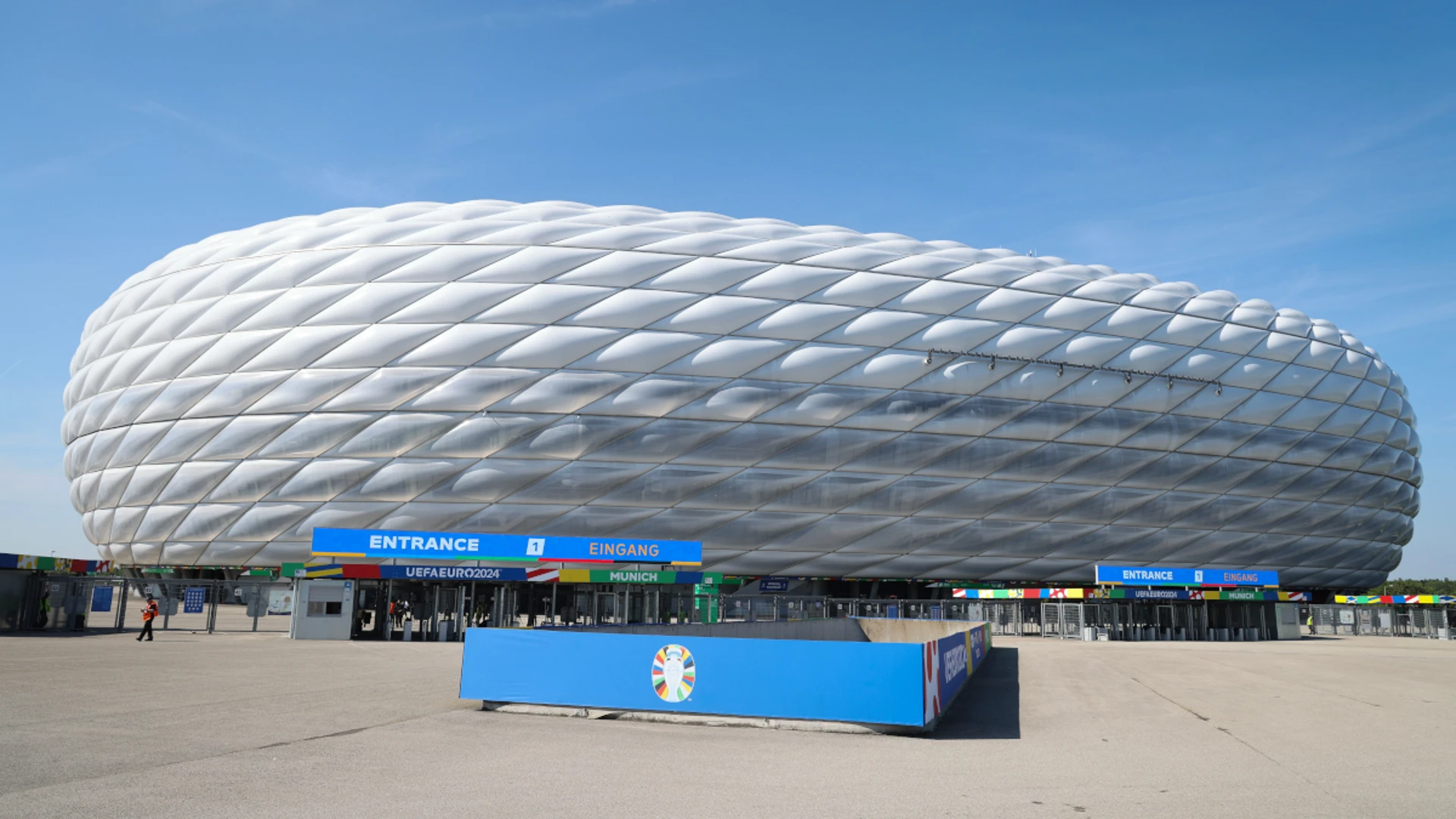 Munich to rename stadium street after Beckenbauer