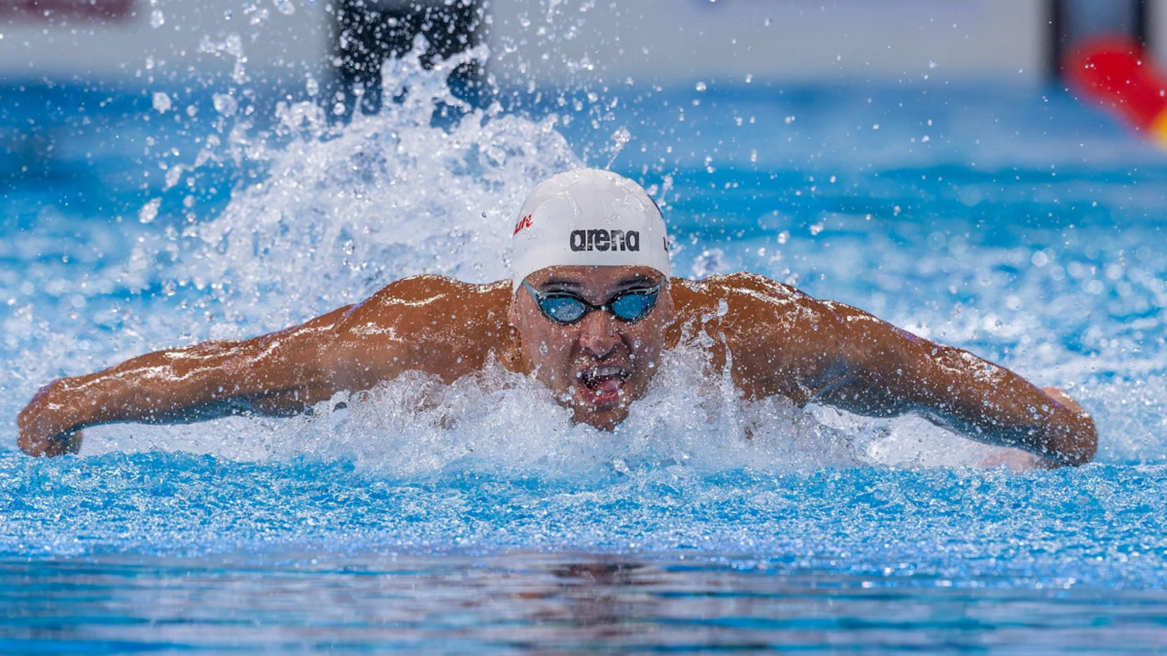 Le Clos, Gallagher just miss podium as Coetzé and Van Niekerk book finals spots