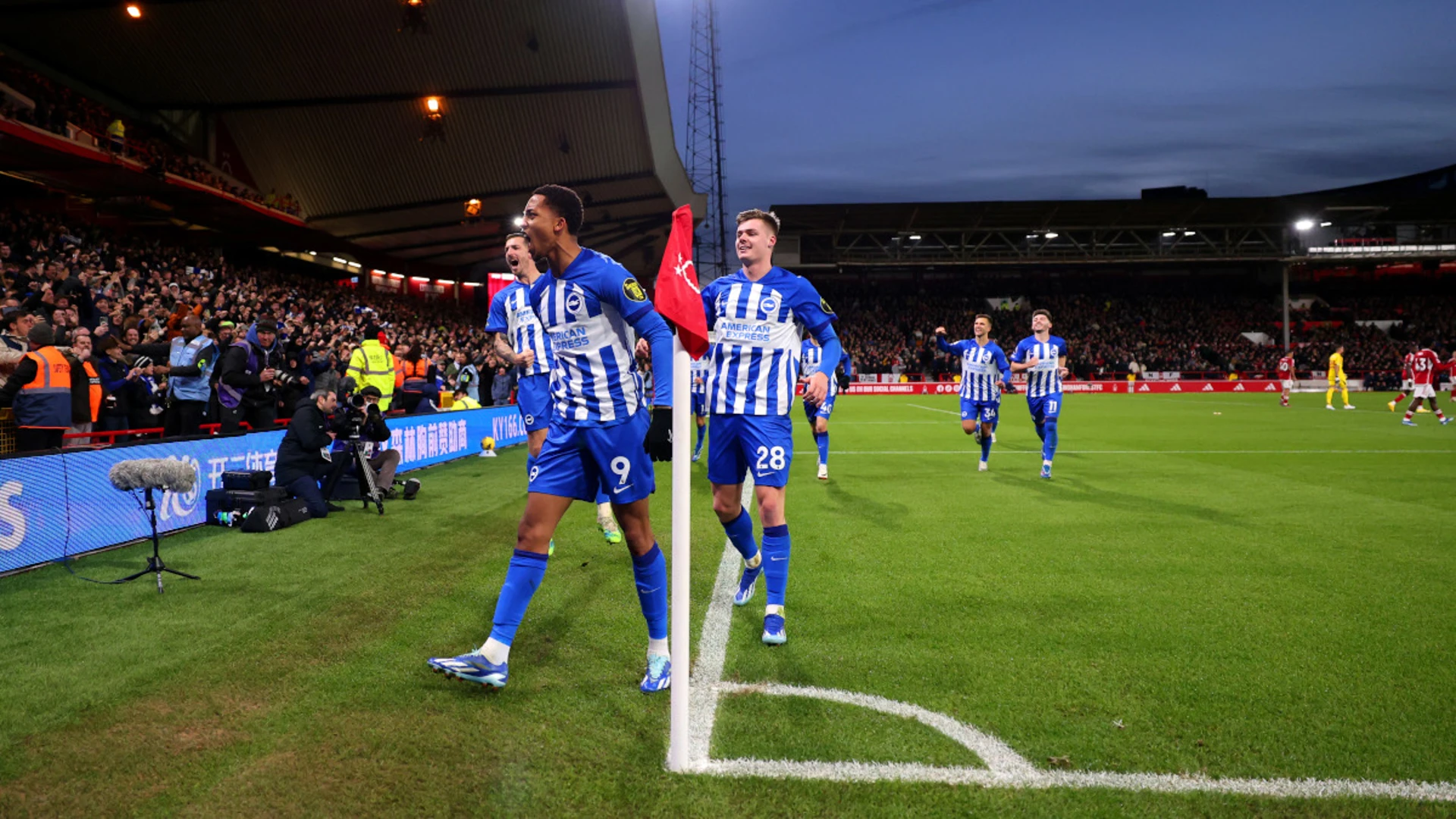 Ten-man Brighton back to winning ways with victory at Forest