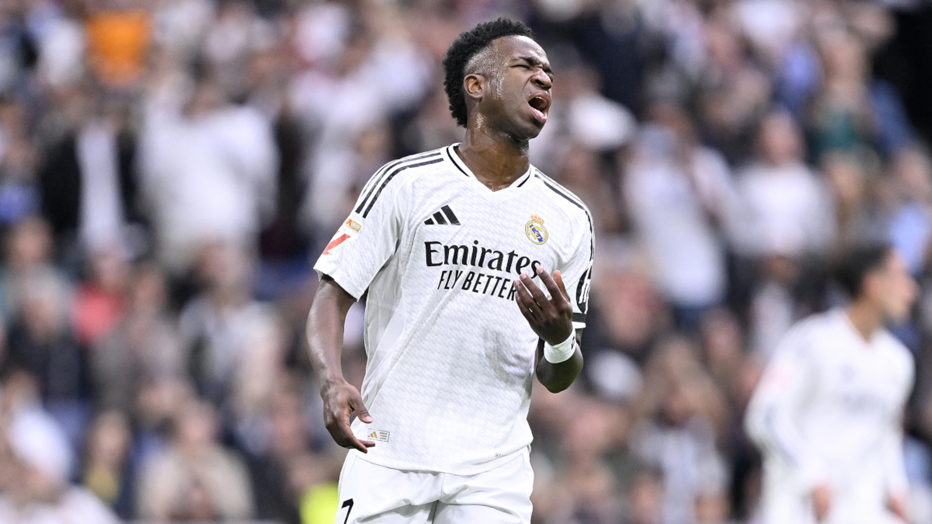 Vinicius misses another penalty as Real Madrid shocked by Valencia