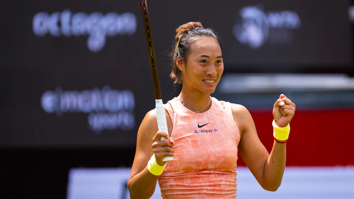 Zheng overpowers Osaka on grass with salvo of aces | SuperSport