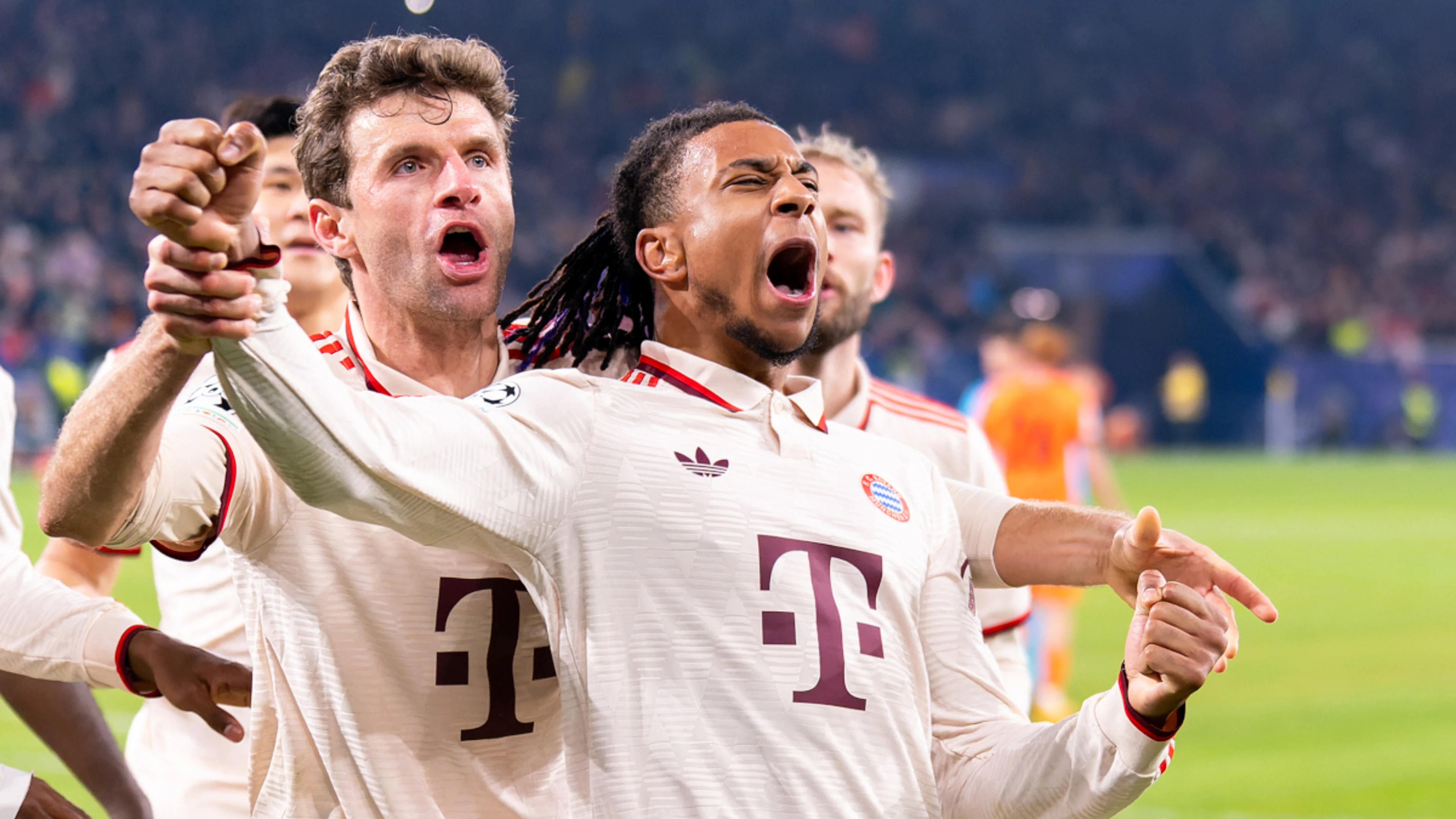 Kompany hails Mueller after Bayern dismantle Shakhtar