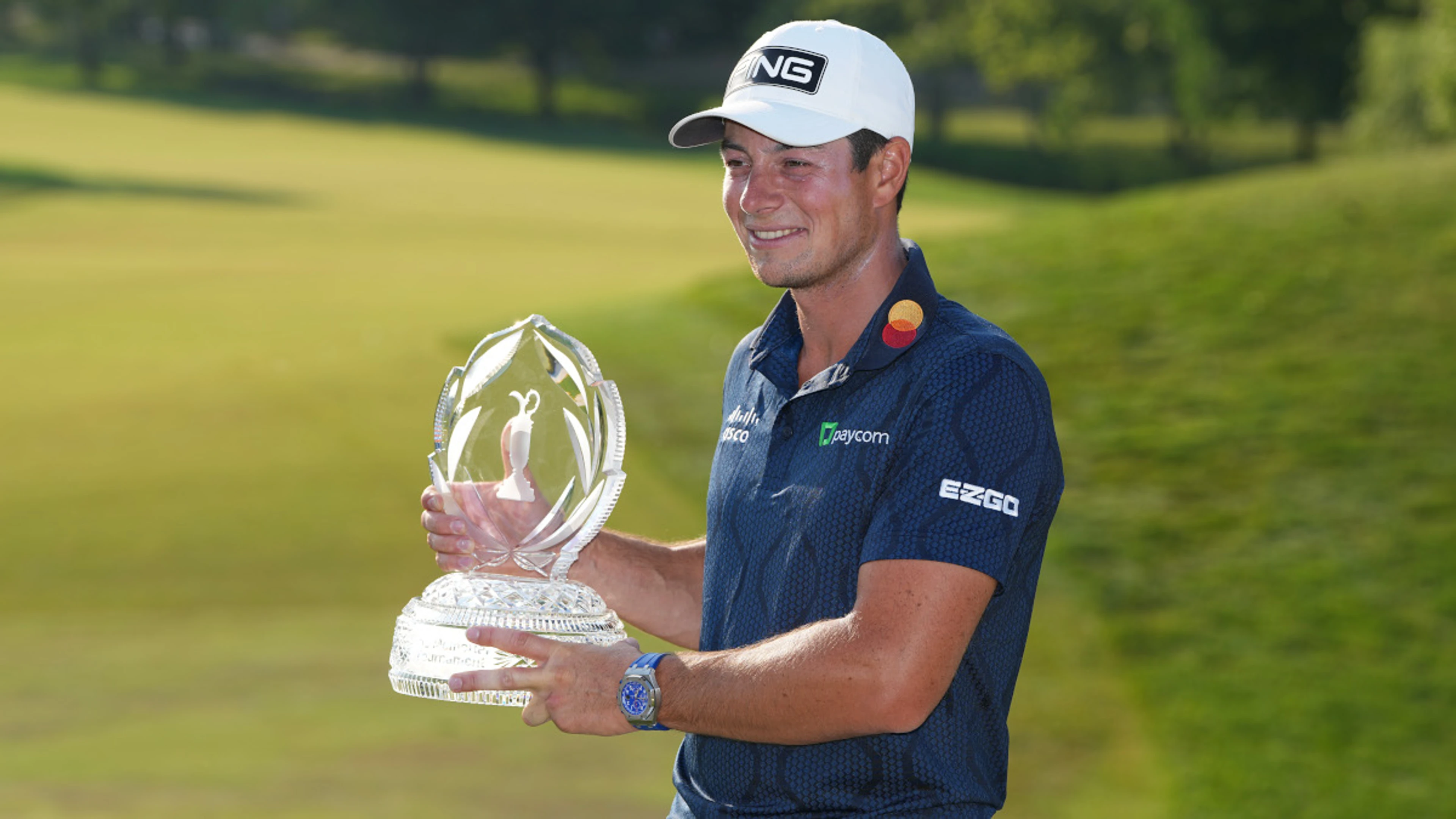 Hovland beats McCarthy in playoff to win PGA Memorial