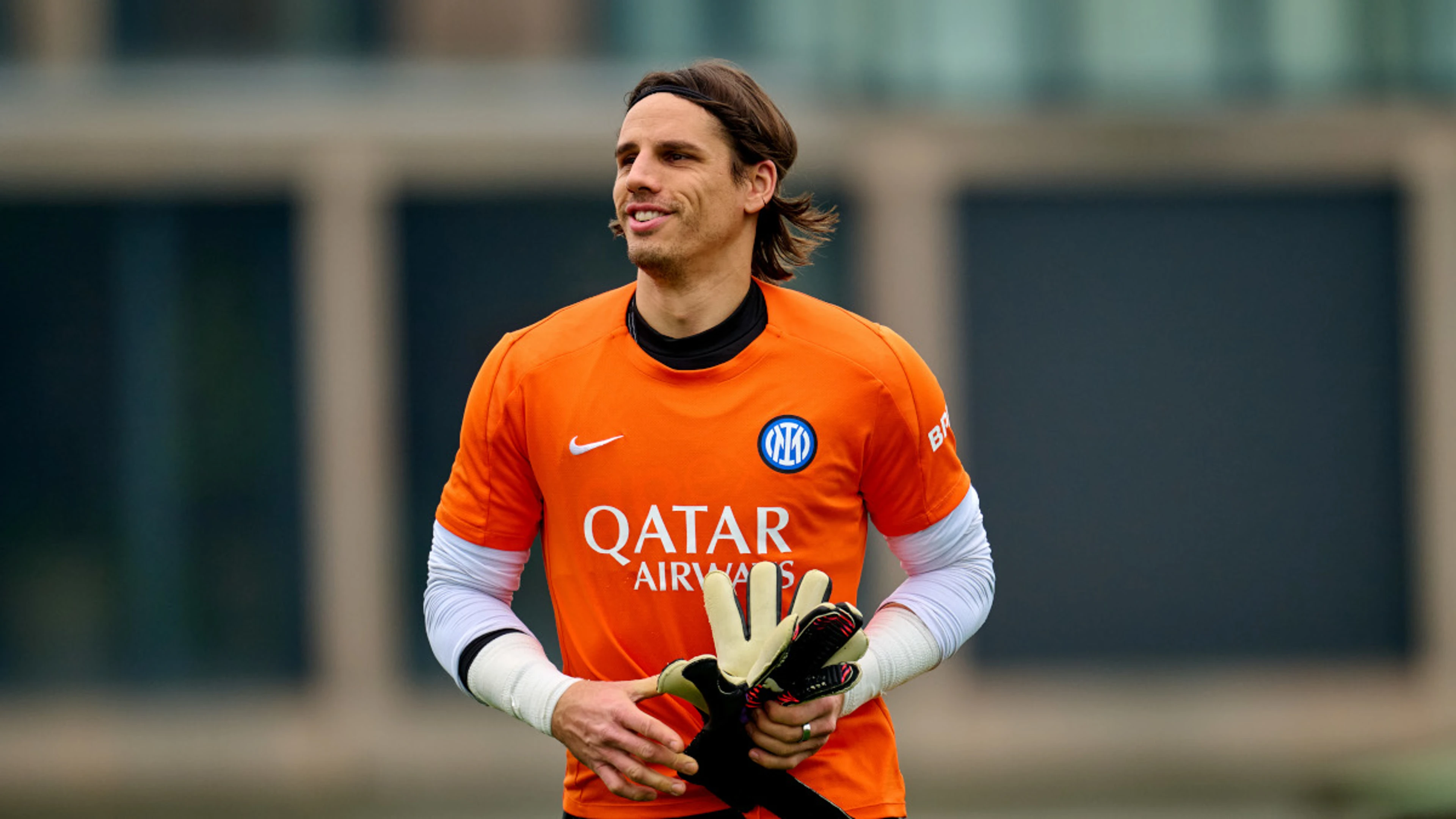 Inter goalkeeper Sommer undergoes 'successful' surgery on broken thumb