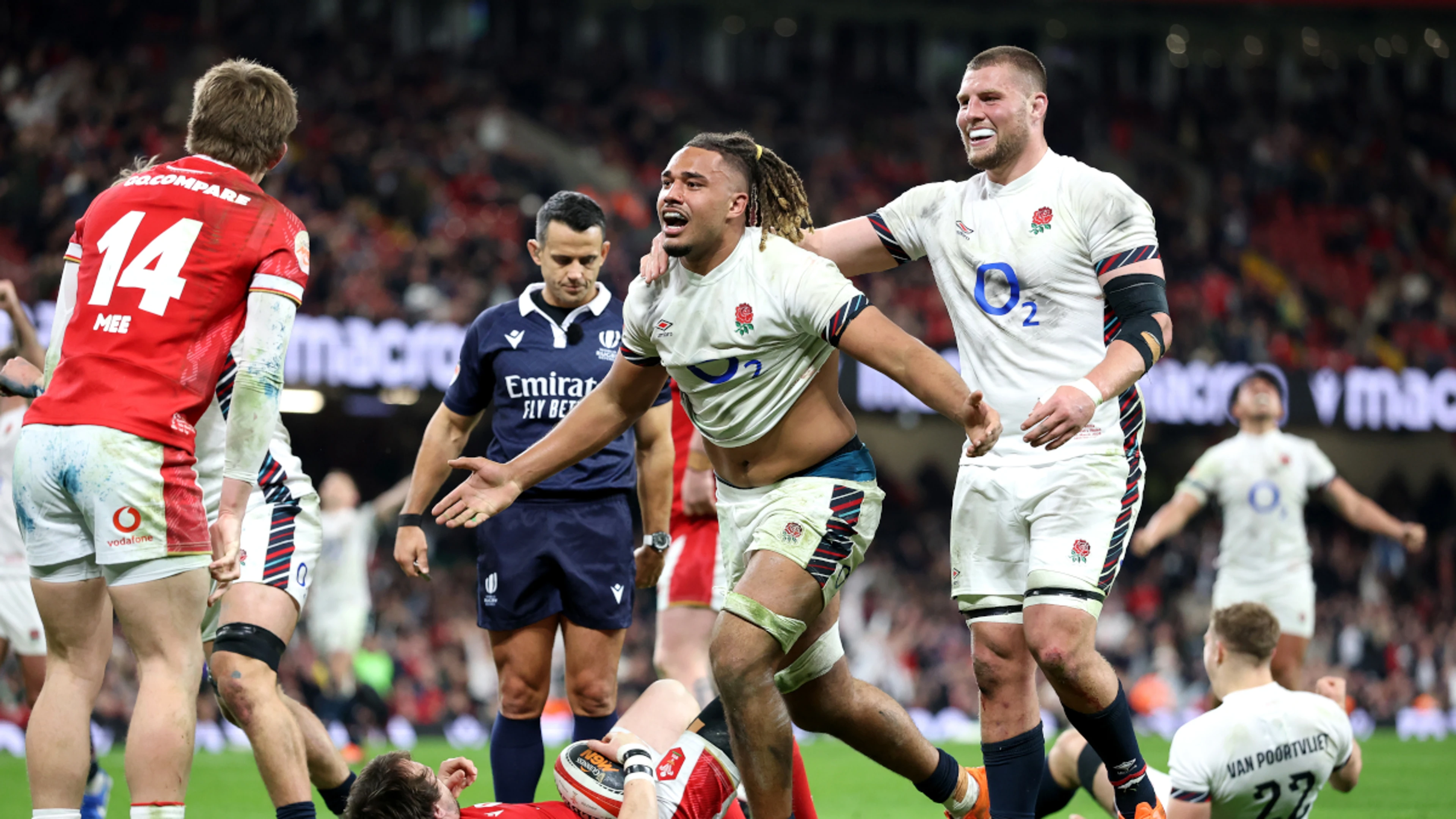 England stay in Six Nations title hunt with Wales rout