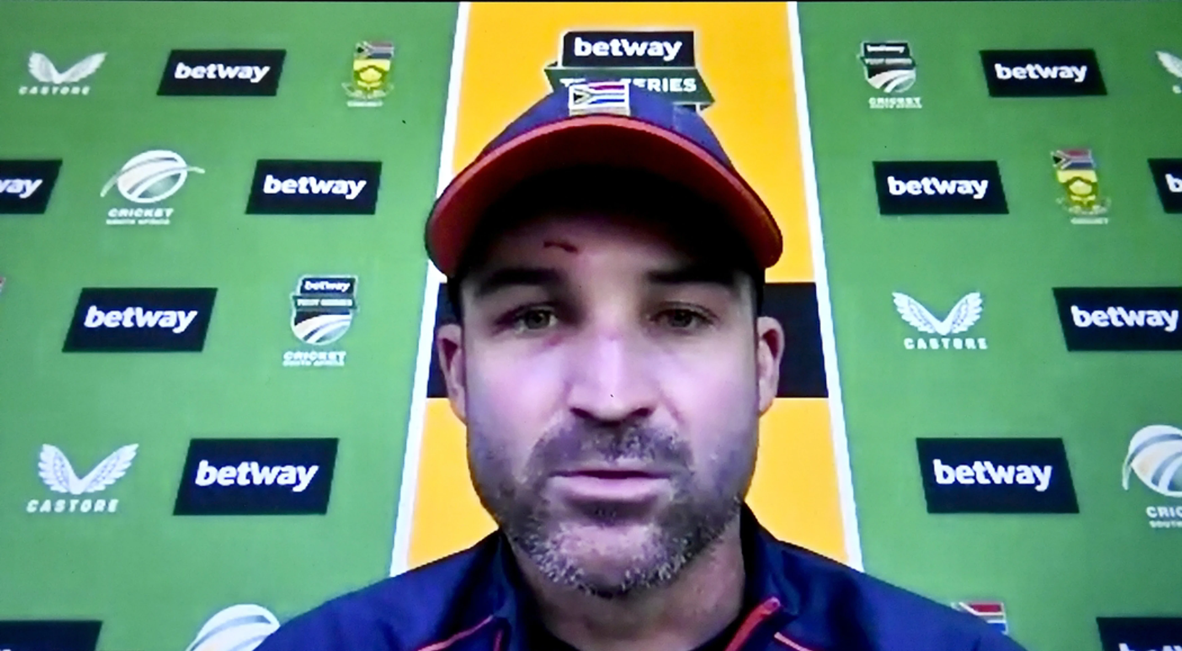 Elgar defends South Africans against 'sledging' allegations