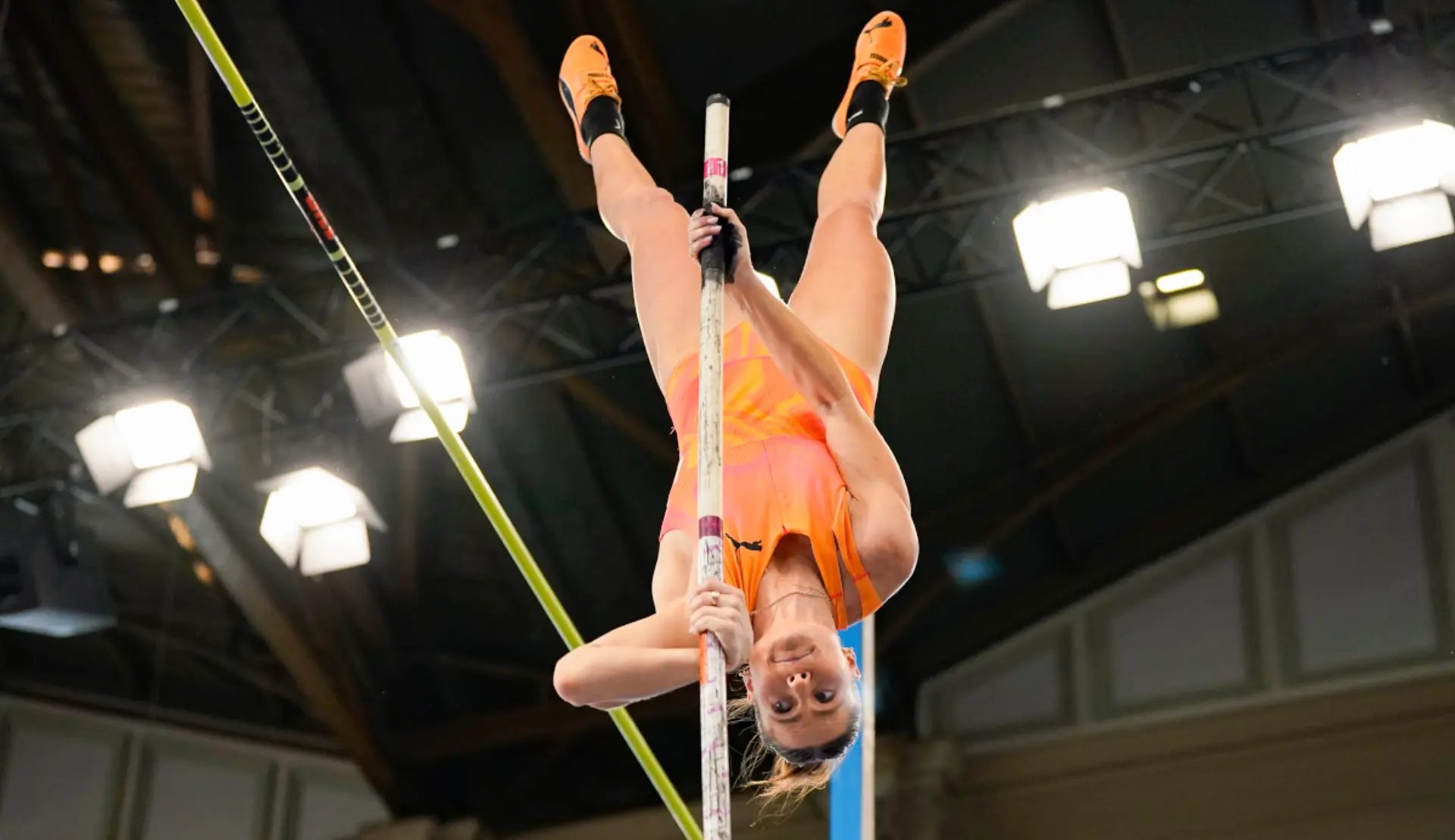 'Mongrel' spirit drives pole vault queen Kennedy in world title defence