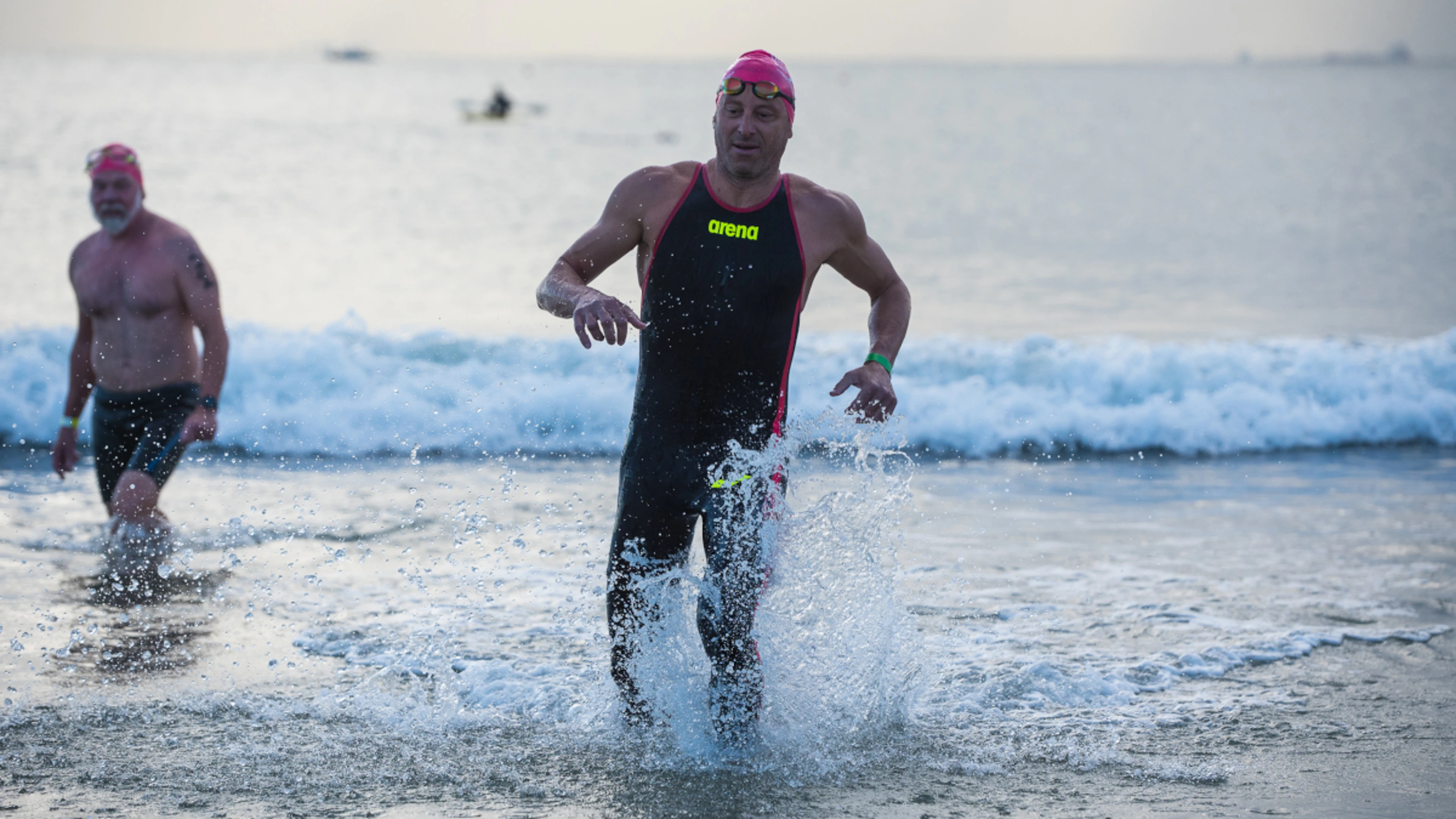 Pelser and Bruce beat record field at World Ocean Day Swim