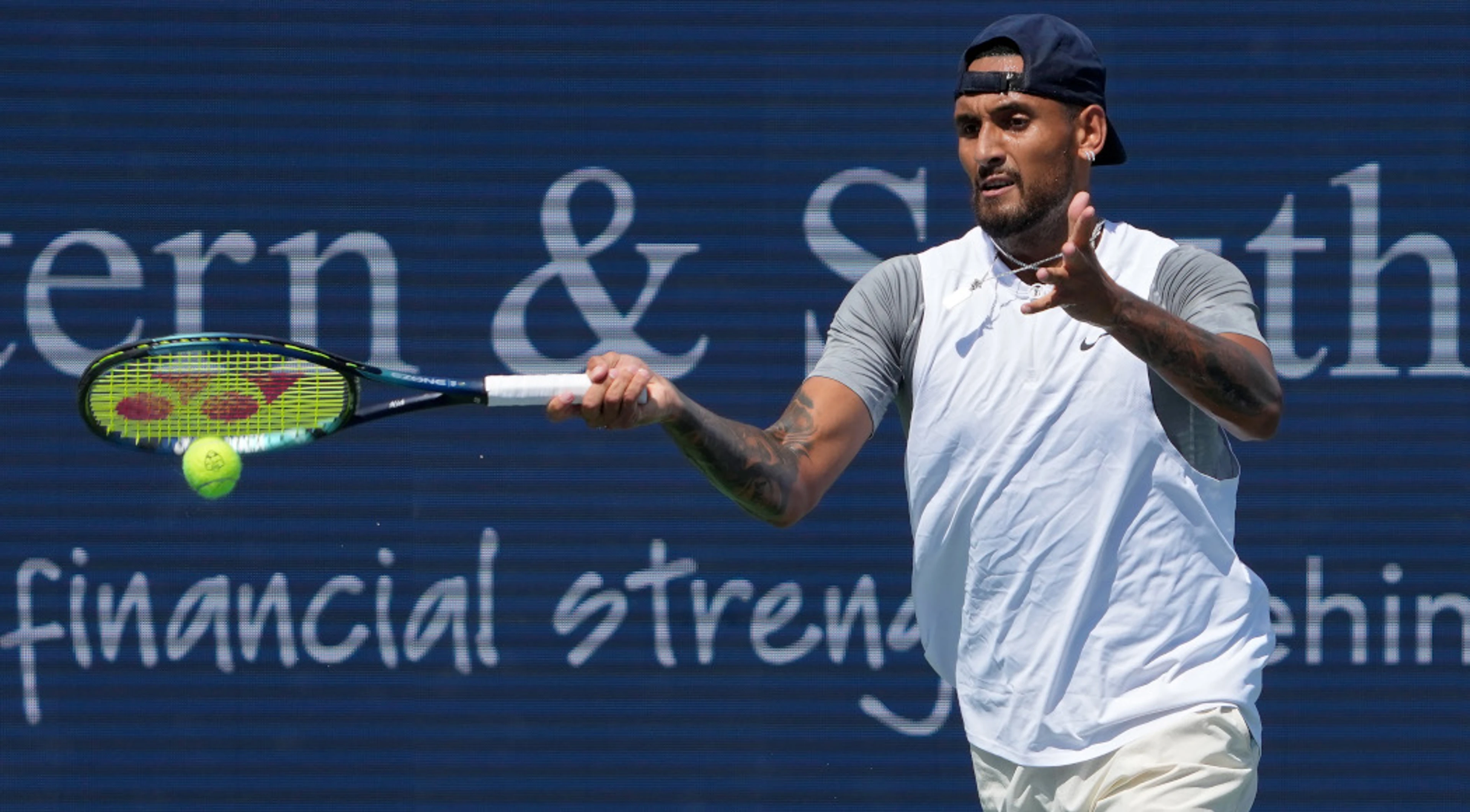 Kyrgios overcomes tricky Davidovich Fokina in Cincinnati opener