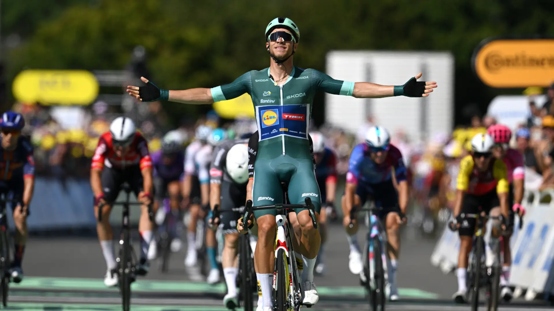 Jonathan Milan wins Tour de France eighth stage