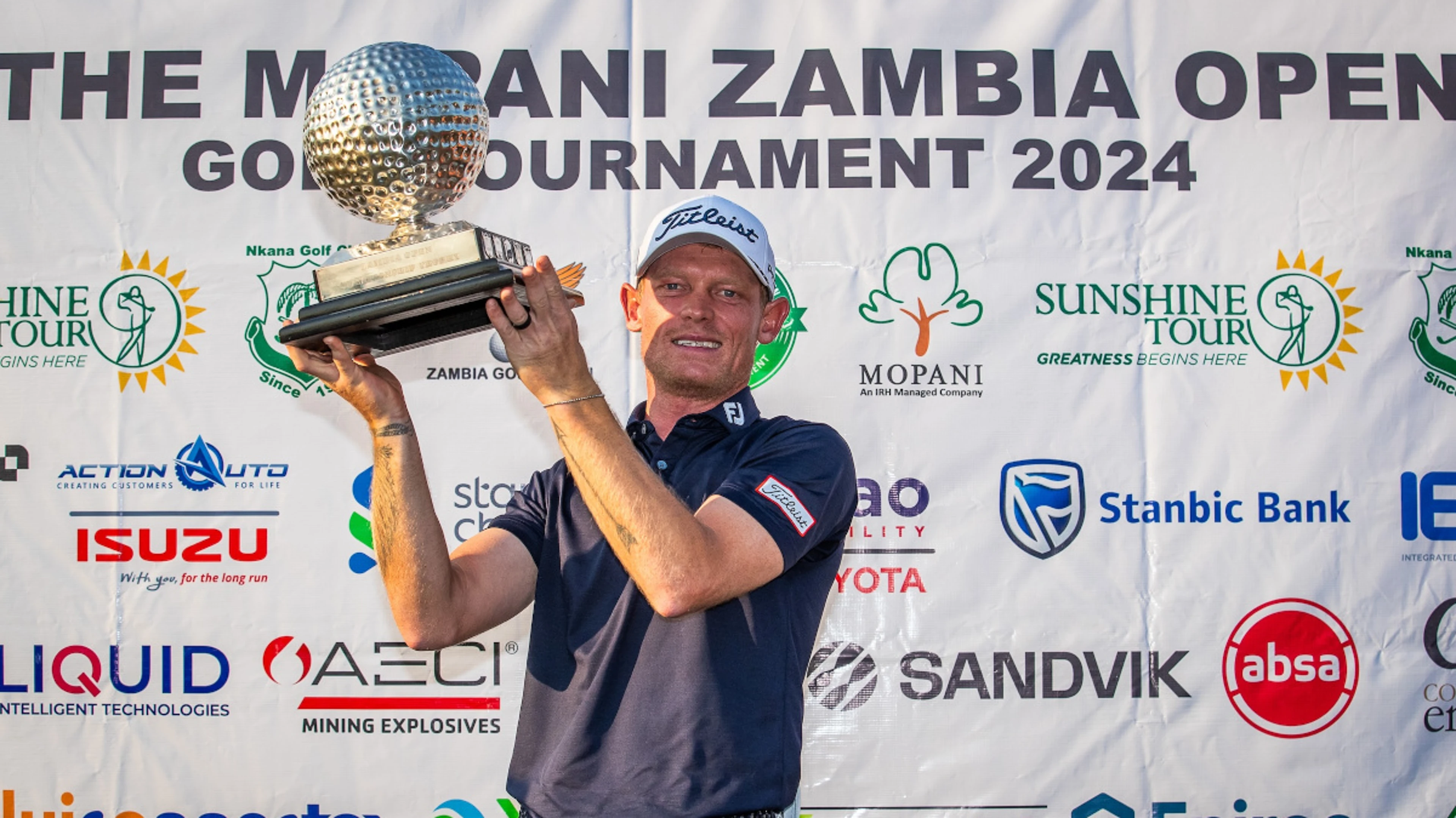 Viljoen bags third Sunshine Tour title at Mopani Zambia Open