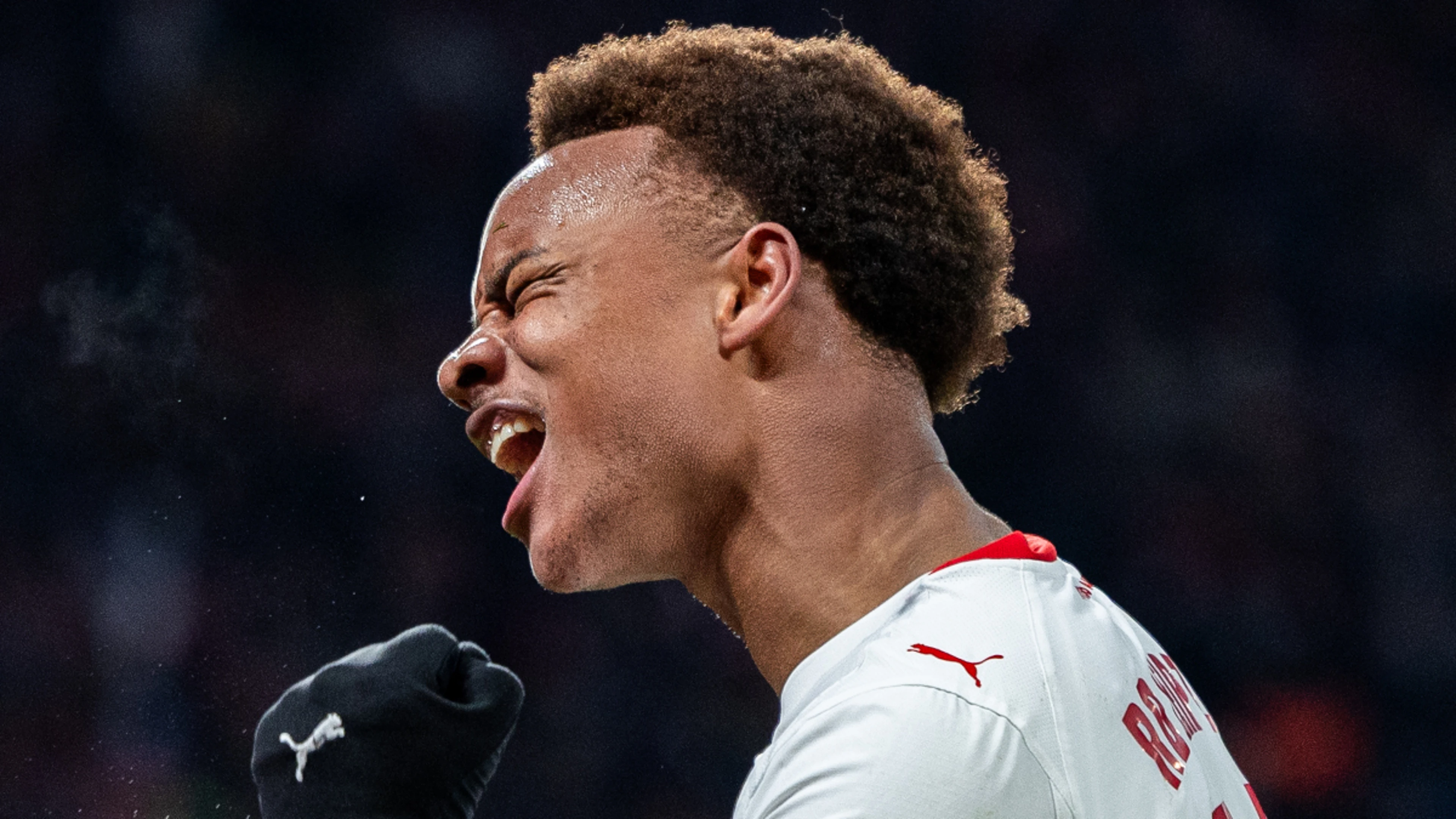 Ouedraogo stunner sends Leipzig second in Bundesliga