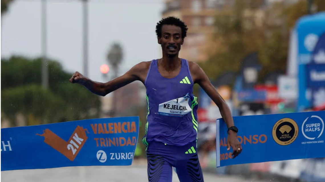 Ethiopia's Kejelcha breaks men's world half marathon record | SuperSport