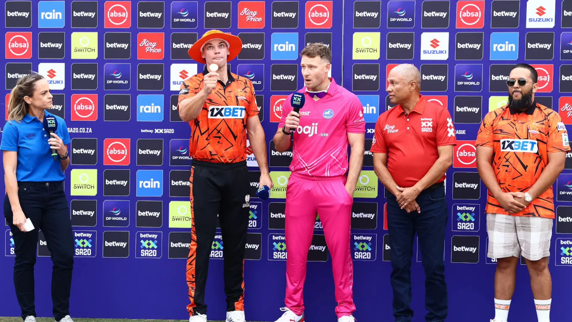 SEC win toss and bat against Royals