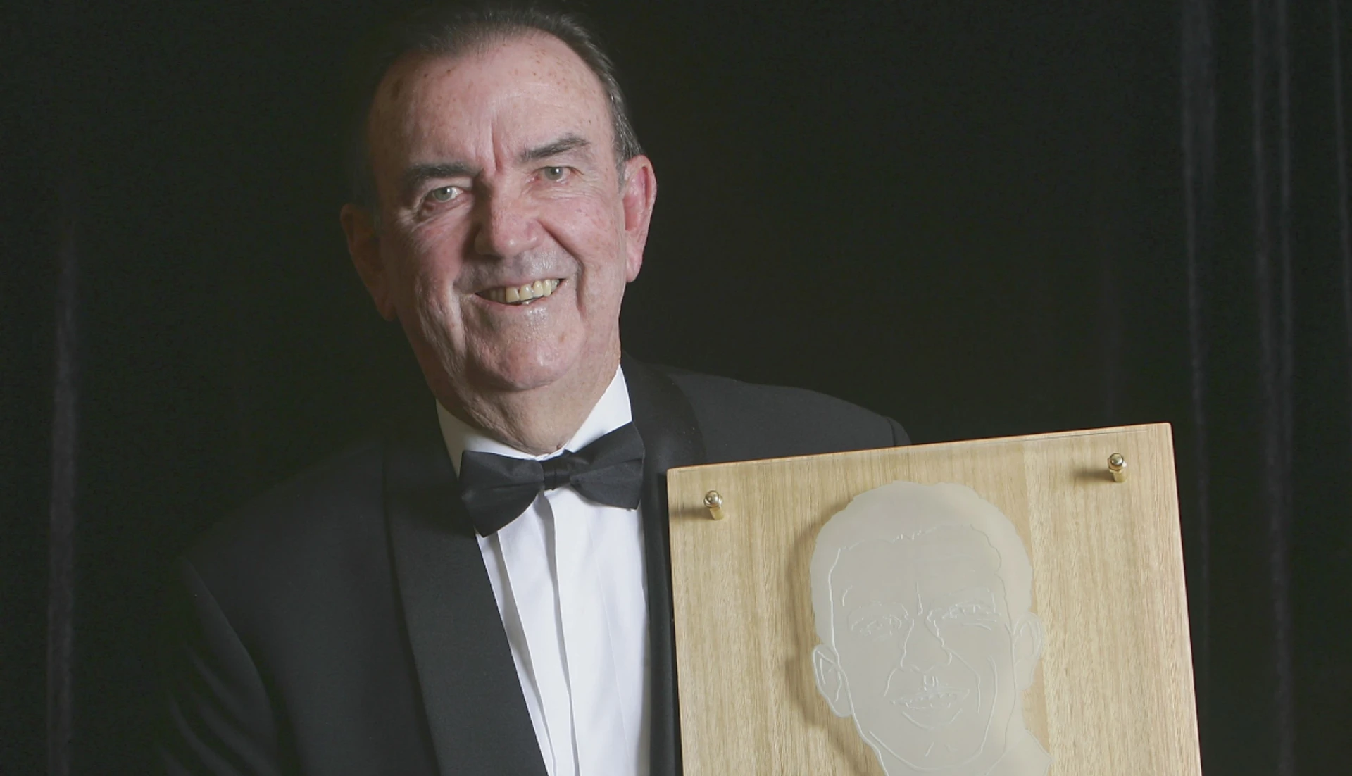 Former Australian cricket captain and coach Bob Simpson dies