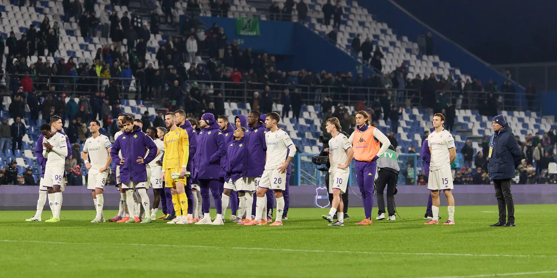 Crisis-club Fiorentina condemn "unacceptable" death threats from fans