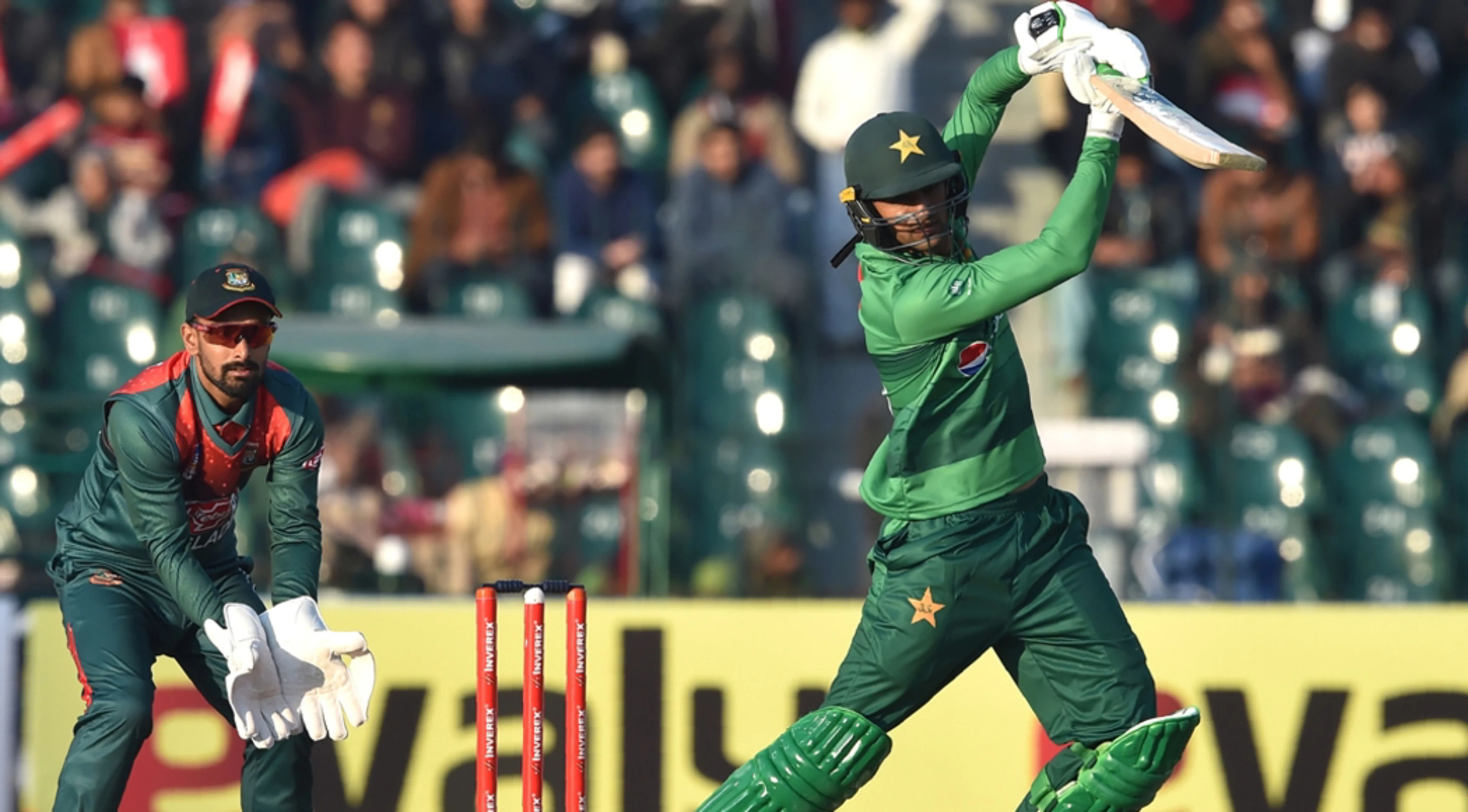 Pakistan defeat Bangladesh in opener
