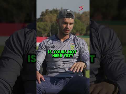 “When you’re big, you’re big” 🗣️ Shamsi was not letting Reeza get peace ahead of his interview 😂