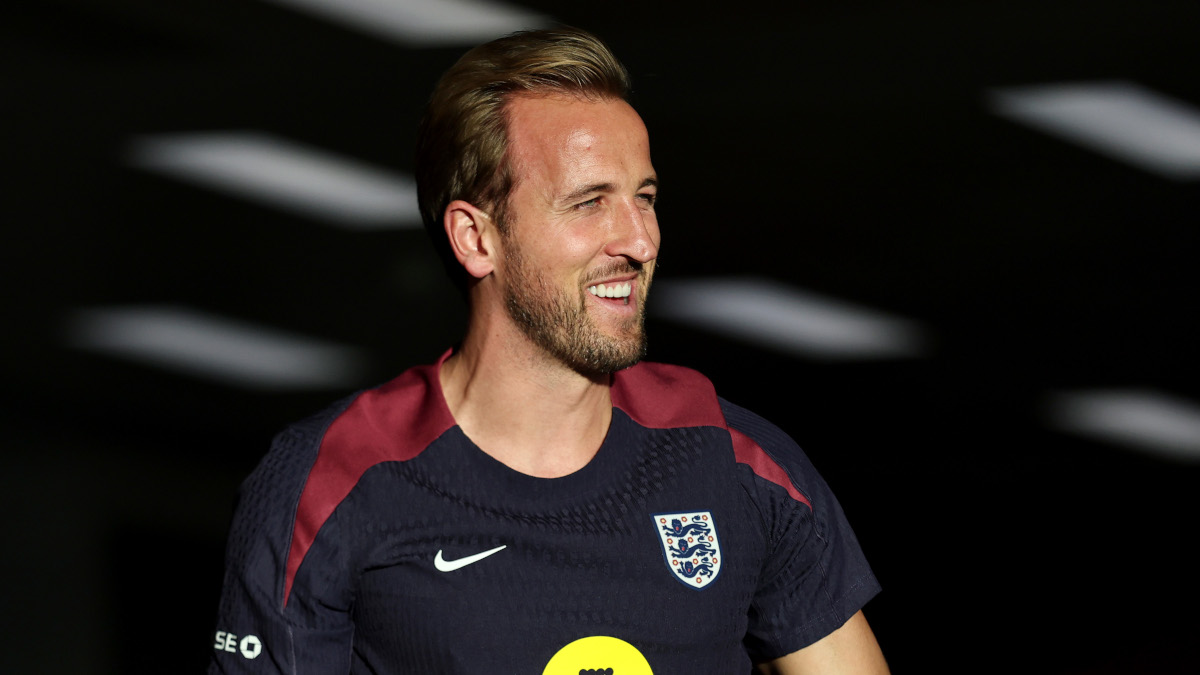 Kane 'all in' at Bayern, uncertain of Premier League return